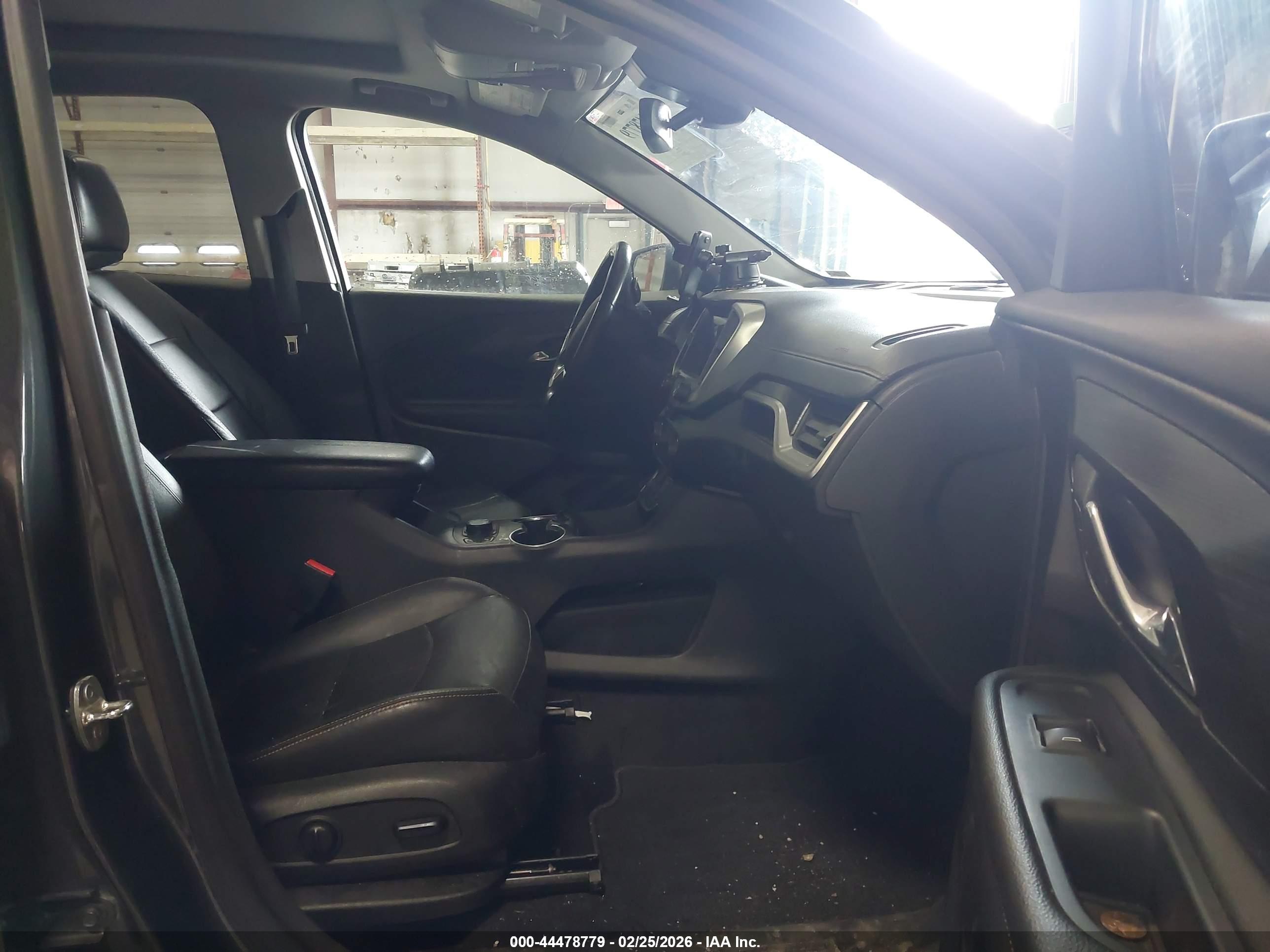 GMC TERRAIN image 5