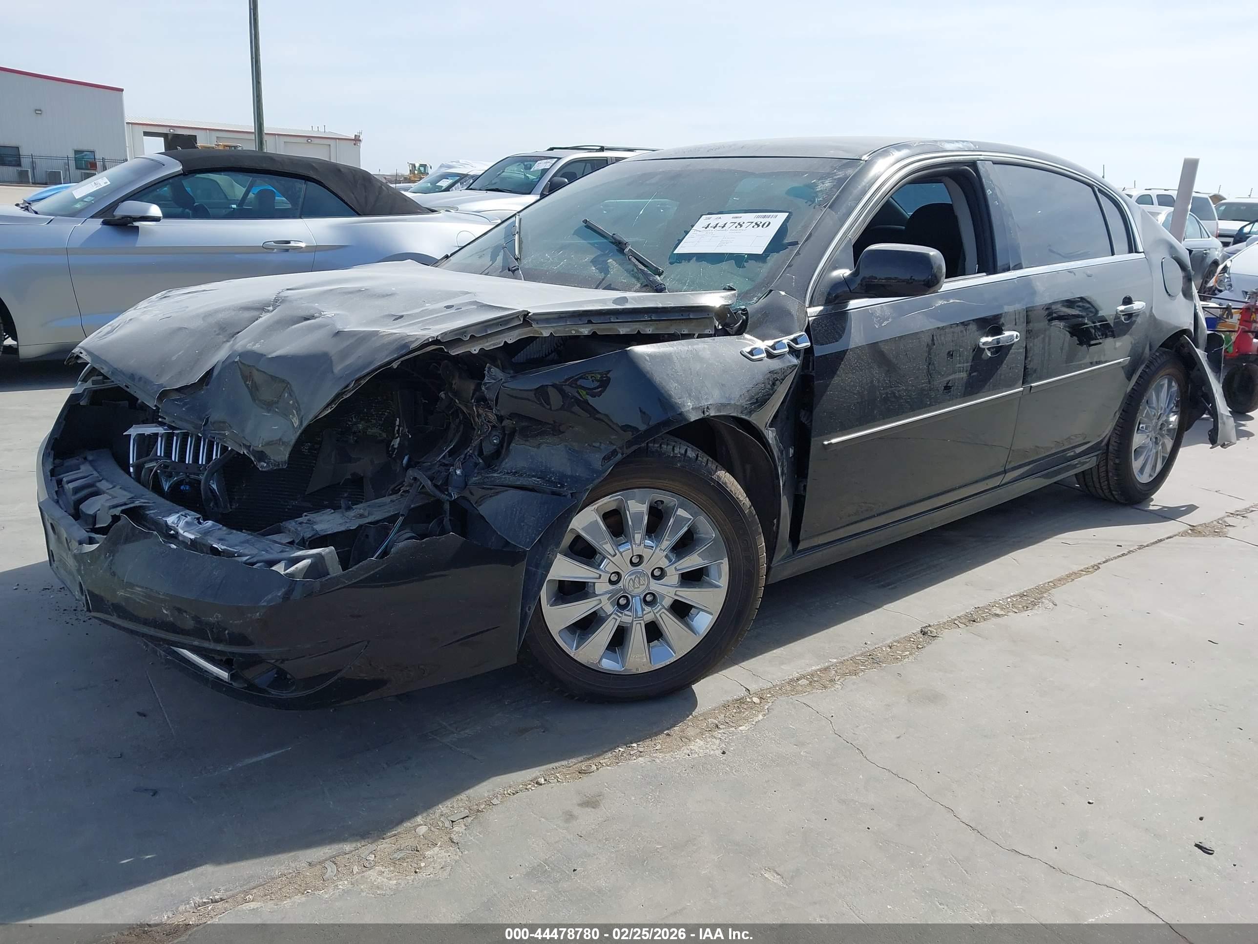 BUICK LUCERNE image 2