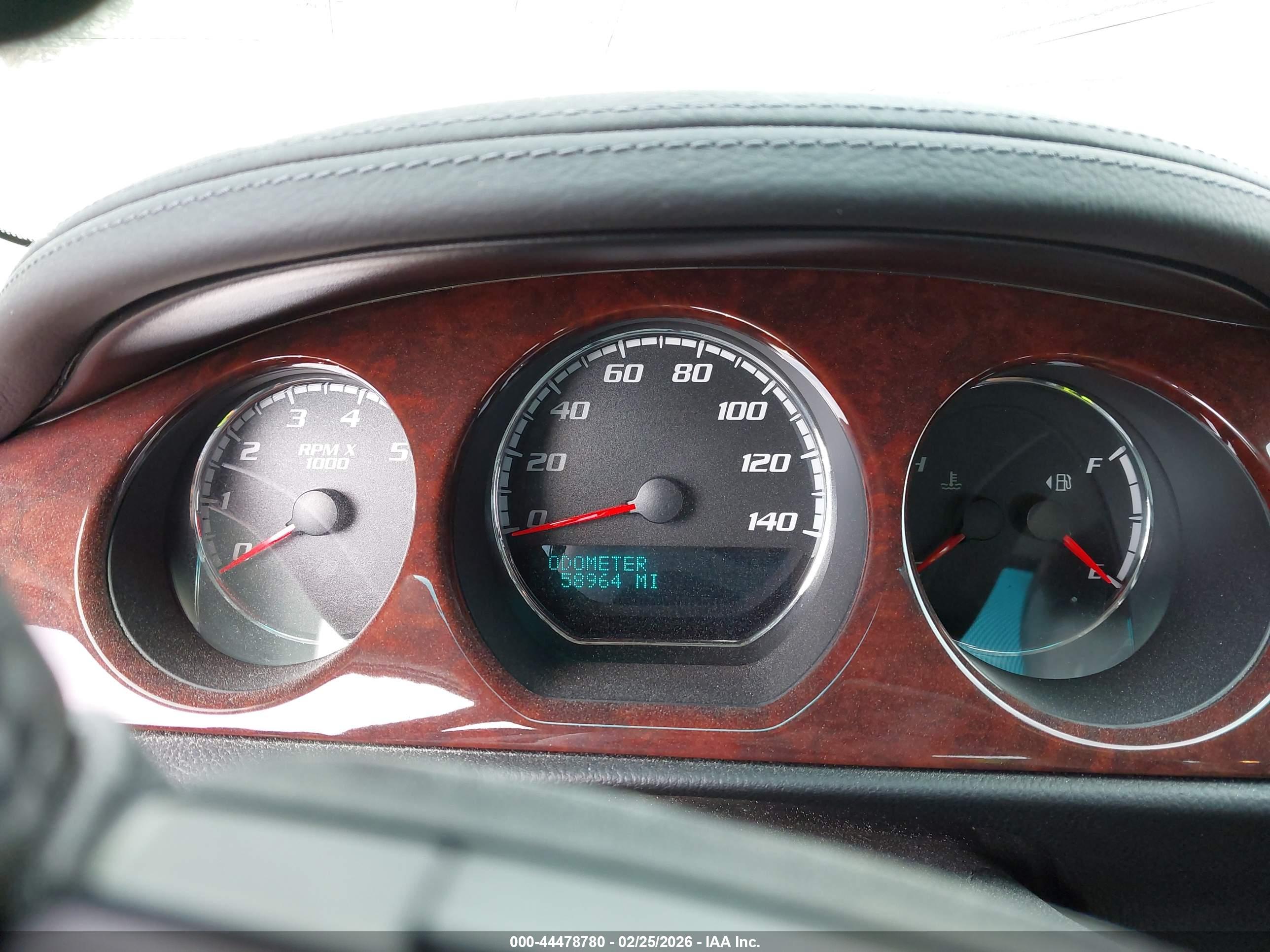 BUICK LUCERNE image 7