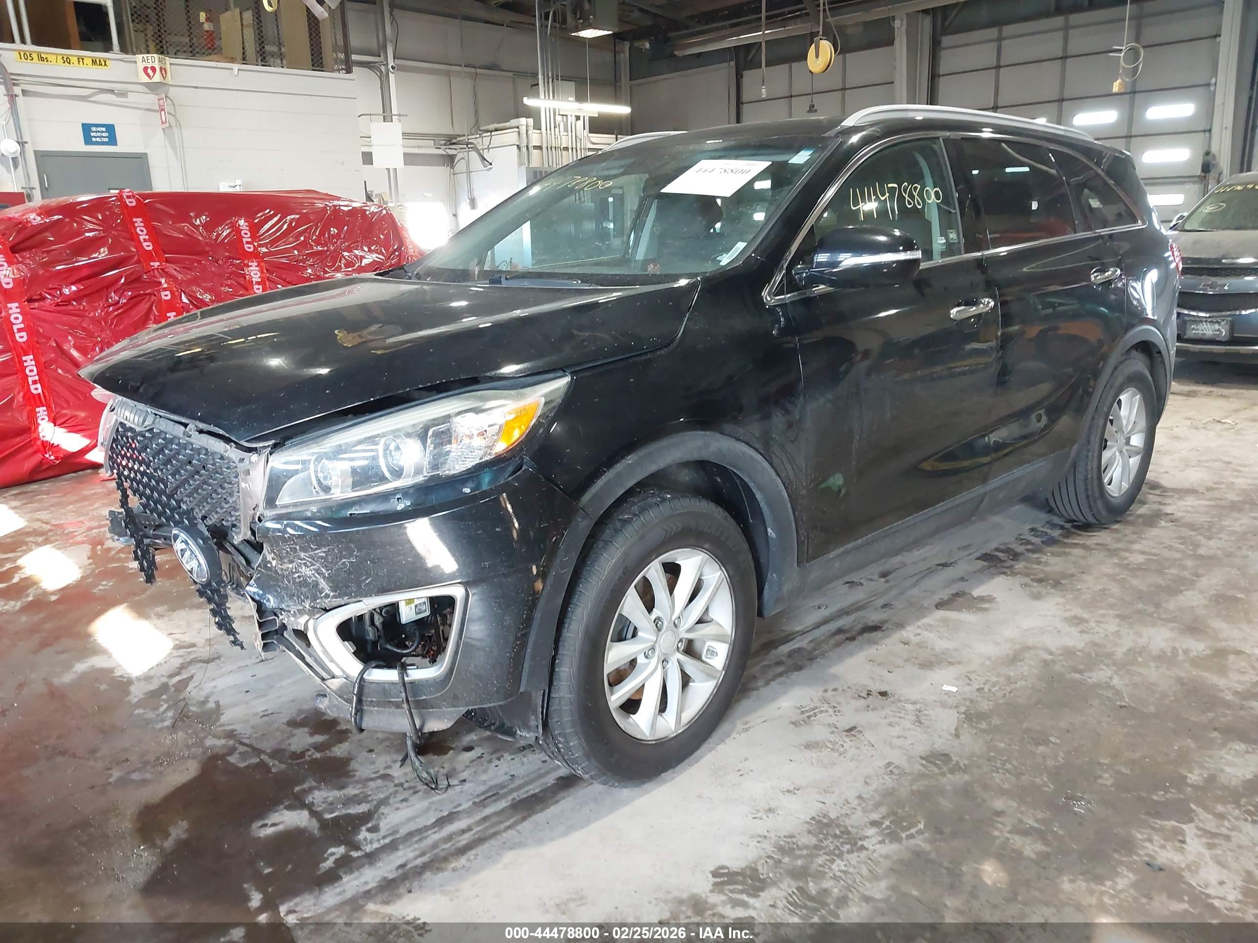 KIA SORENTO image 2