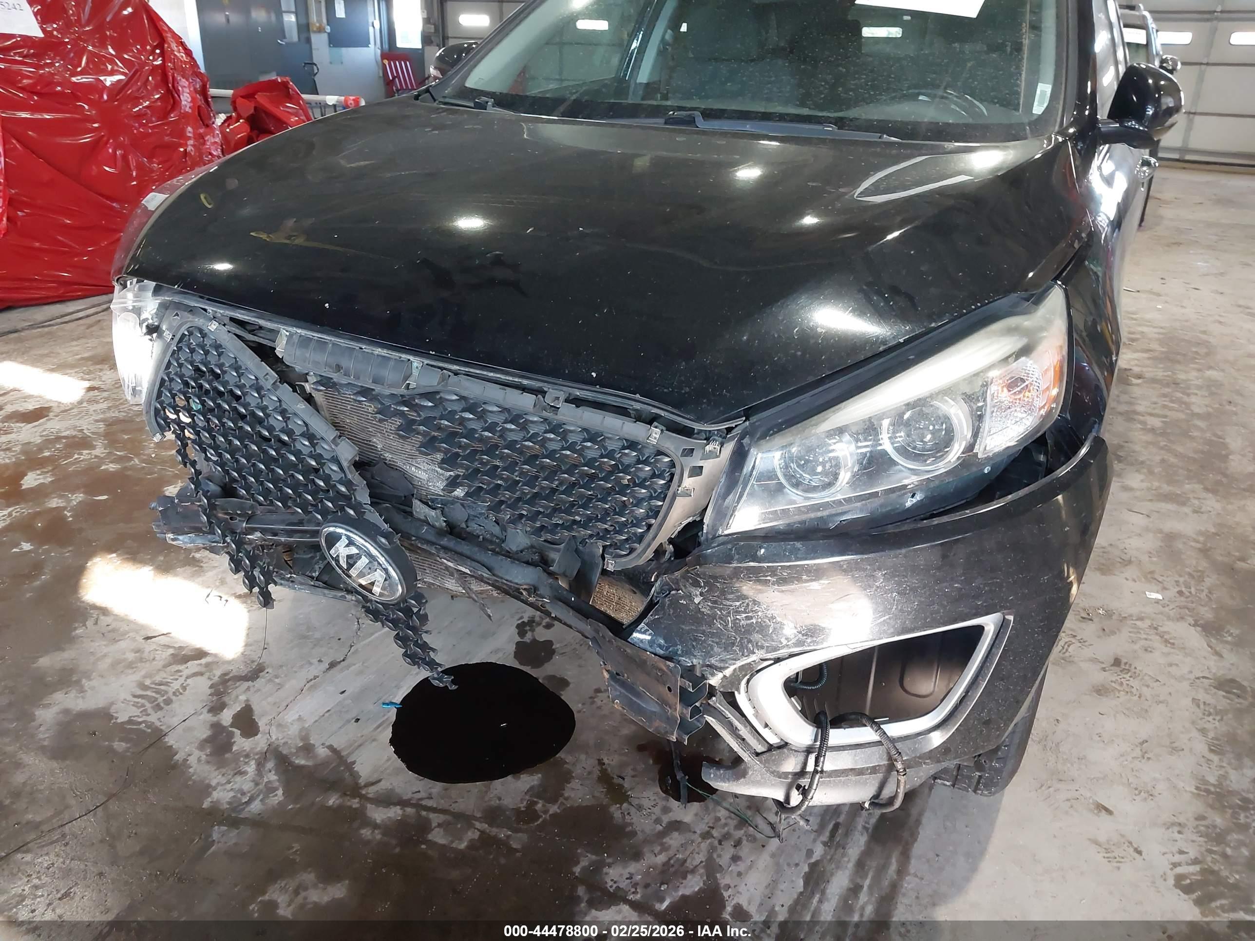 KIA SORENTO image 6