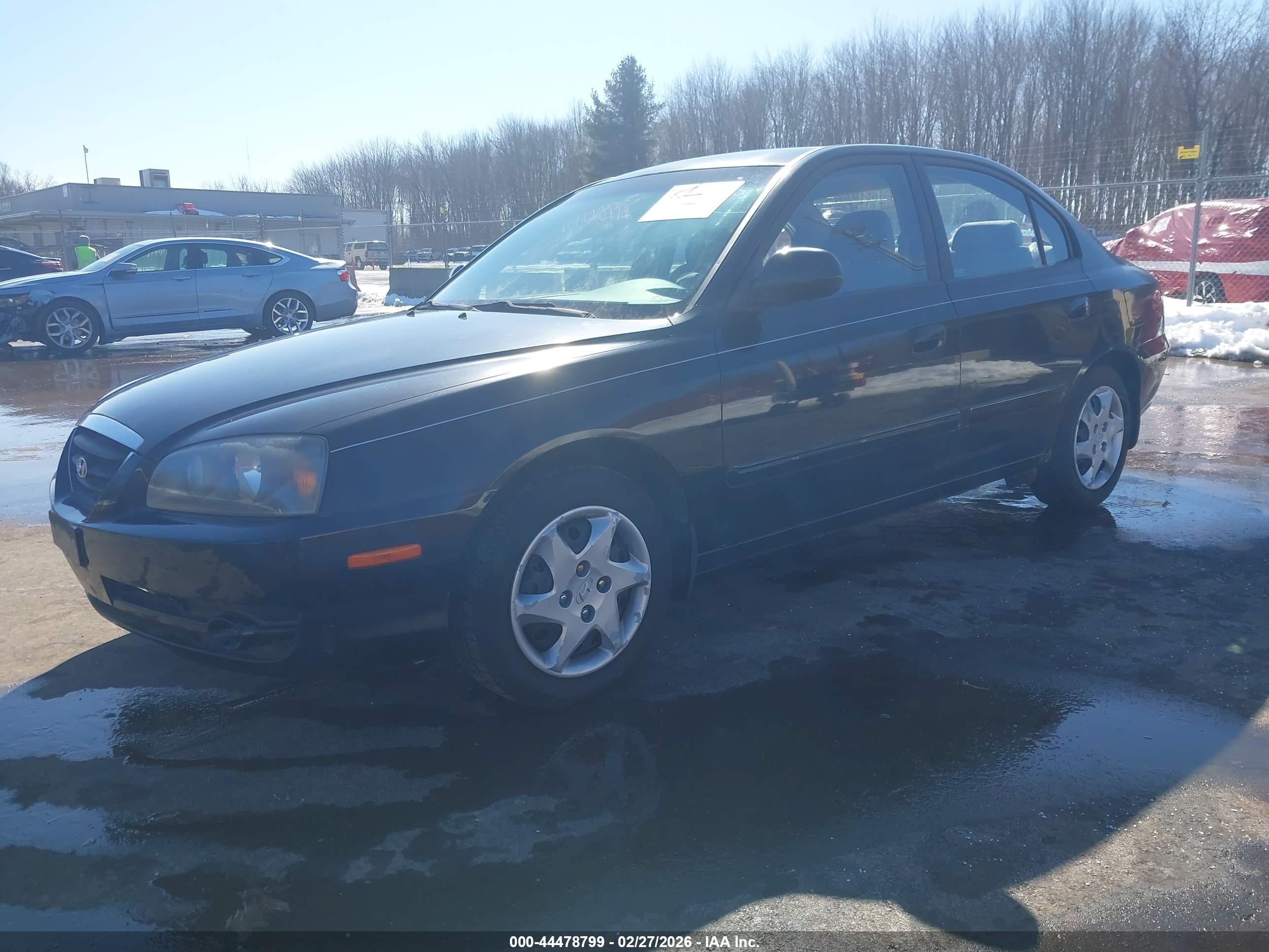 HYUNDAI ELANTRA image 2