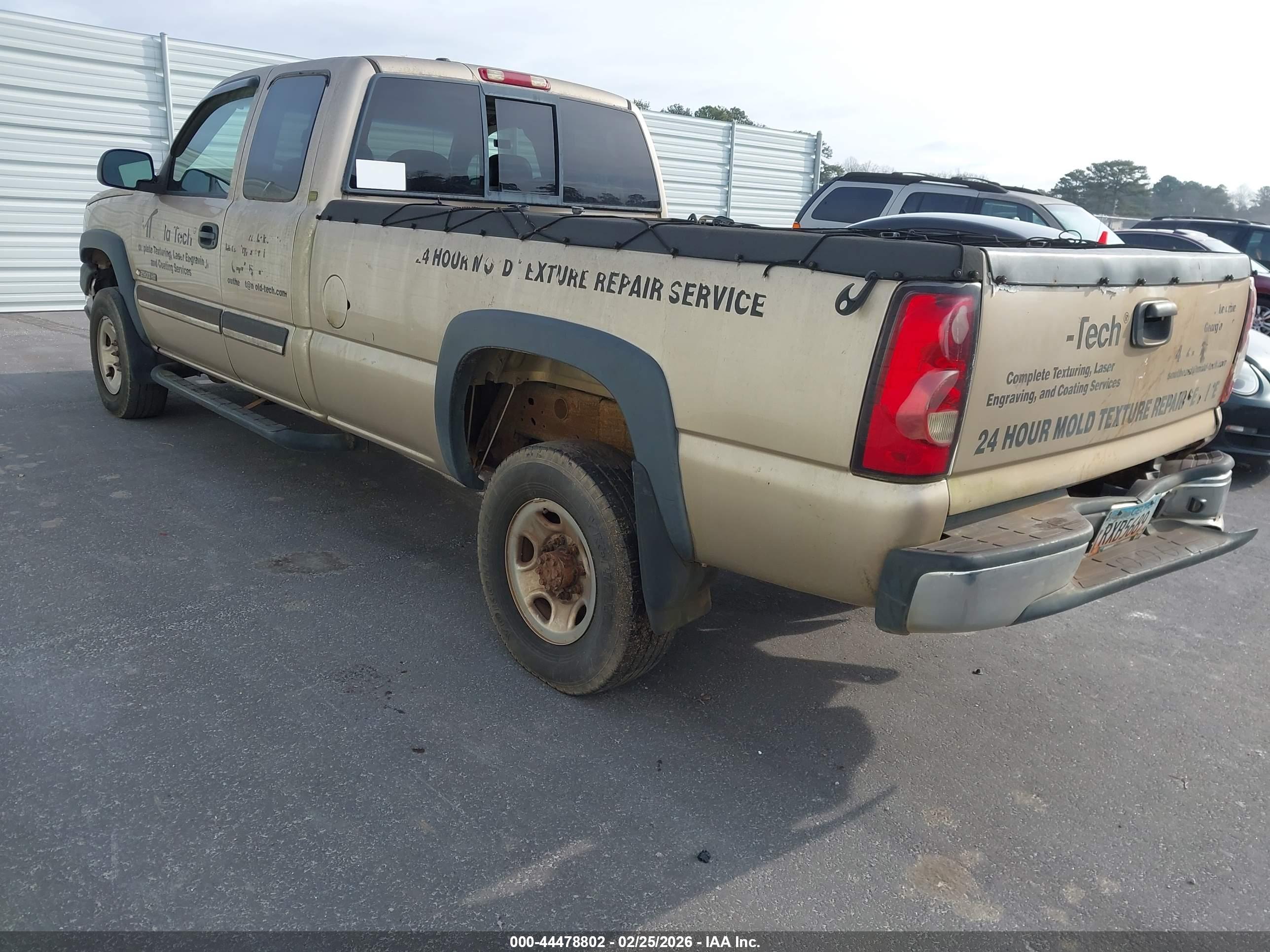 CHEVROLET SILVERADO image 3