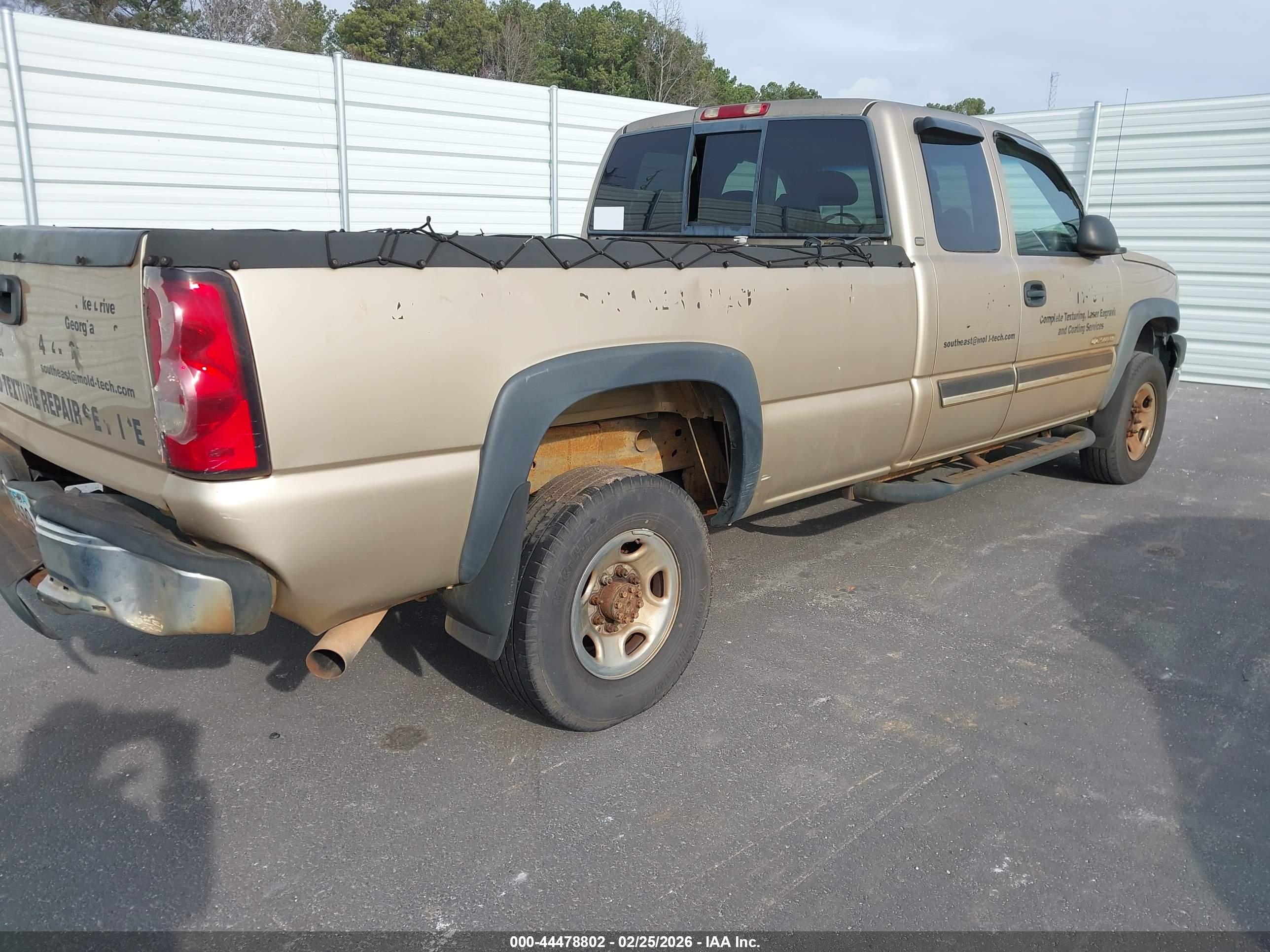 CHEVROLET SILVERADO image 4