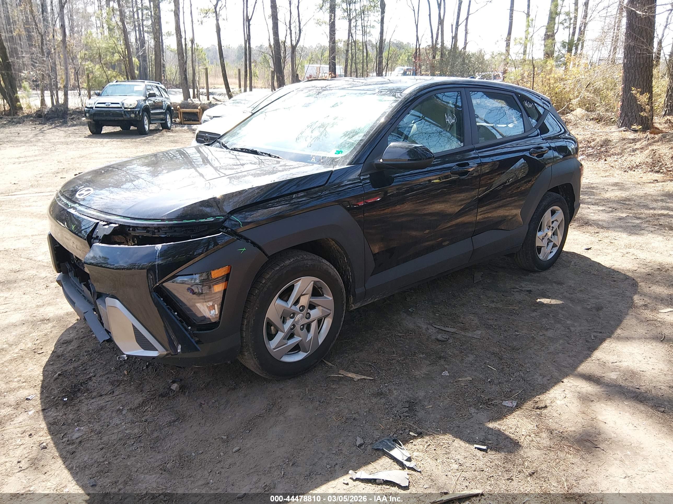 HYUNDAI KONA image 2