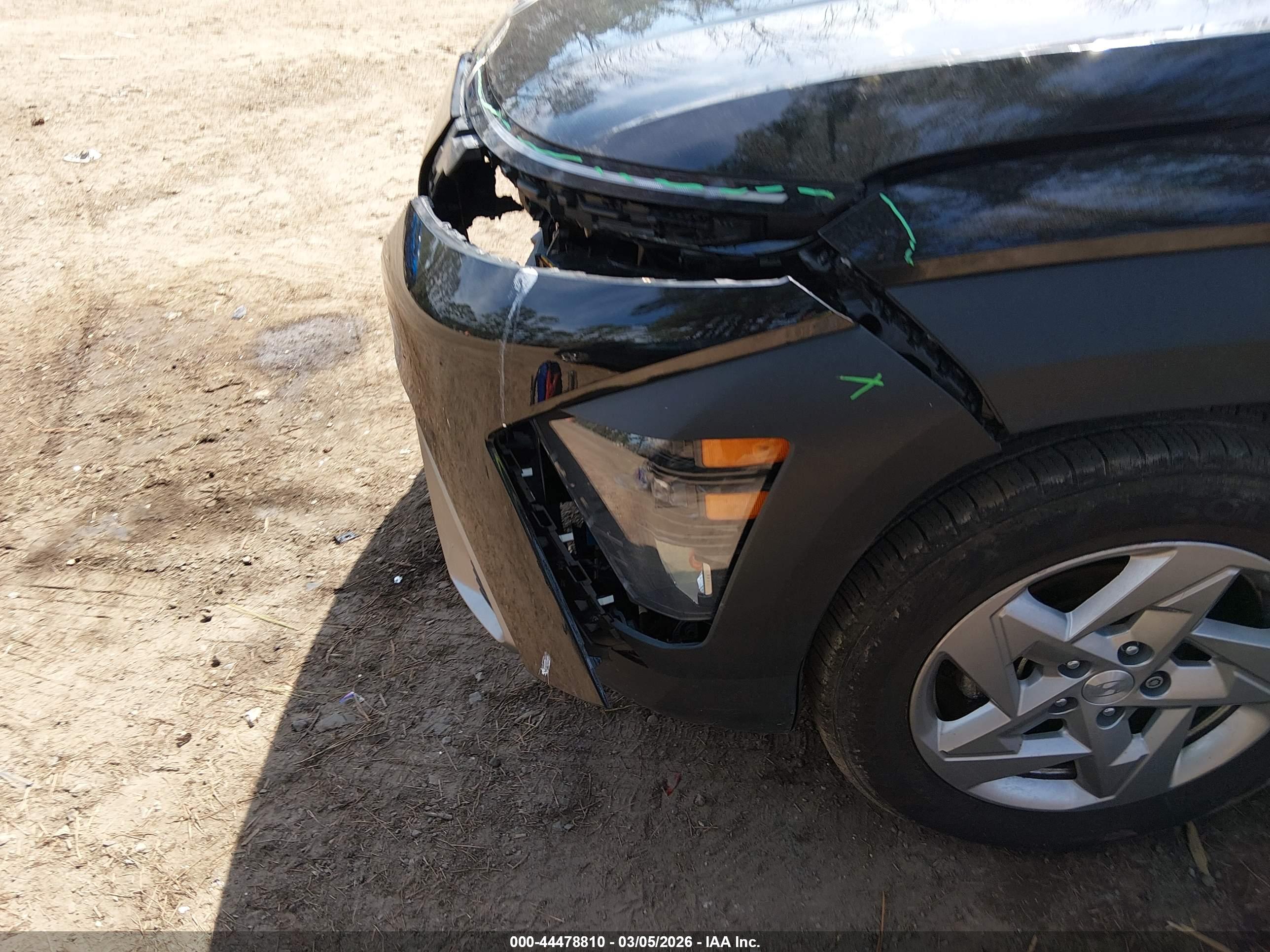 HYUNDAI KONA image 6