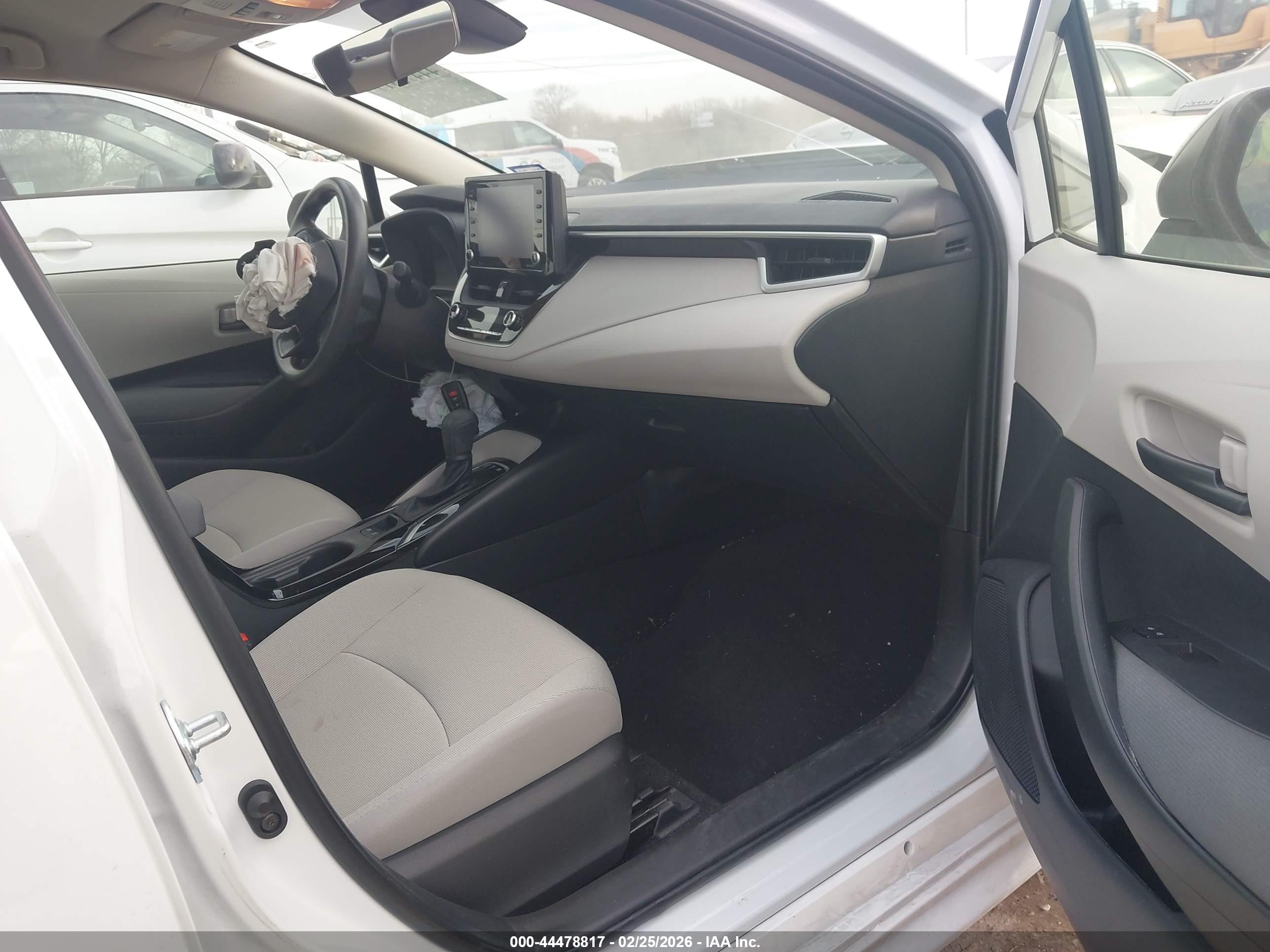 TOYOTA COROLLA image 5