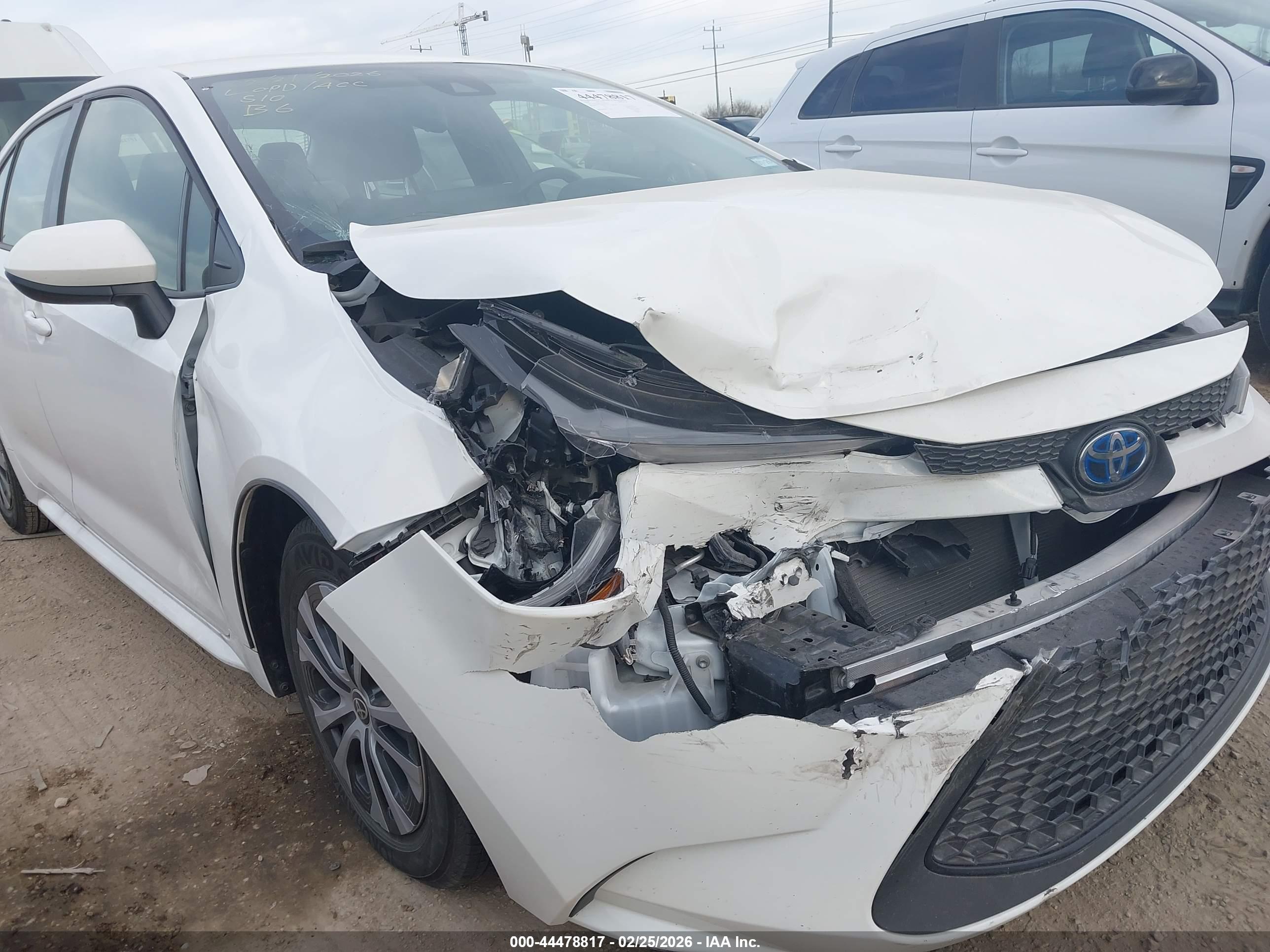 TOYOTA COROLLA image 6