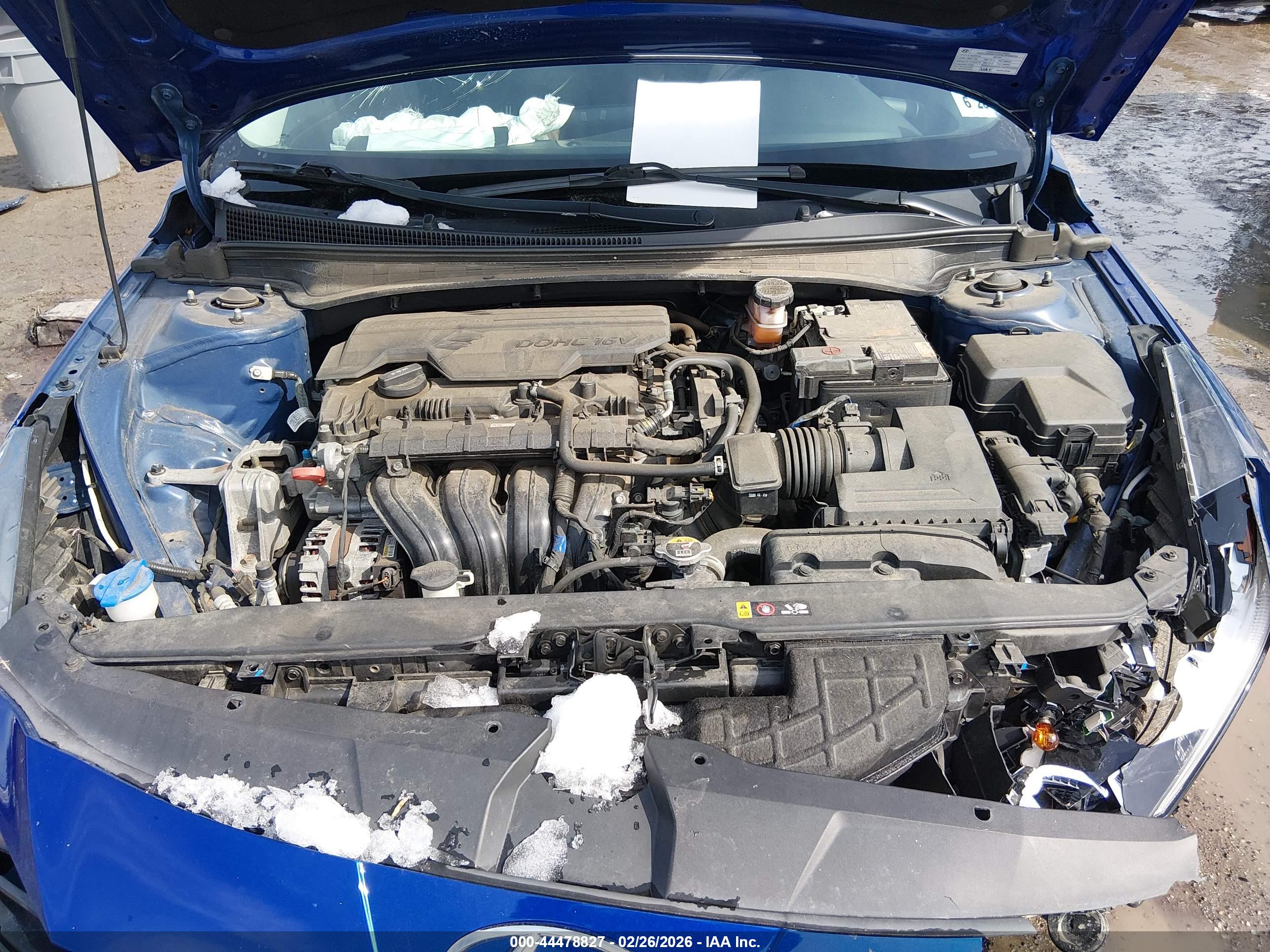 HYUNDAI ELANTRA image 10