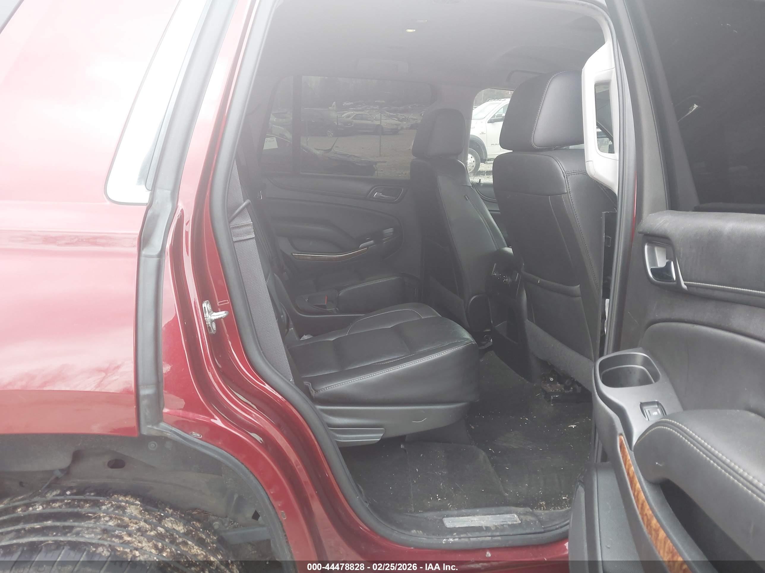 CHEVROLET TAHOE image 8