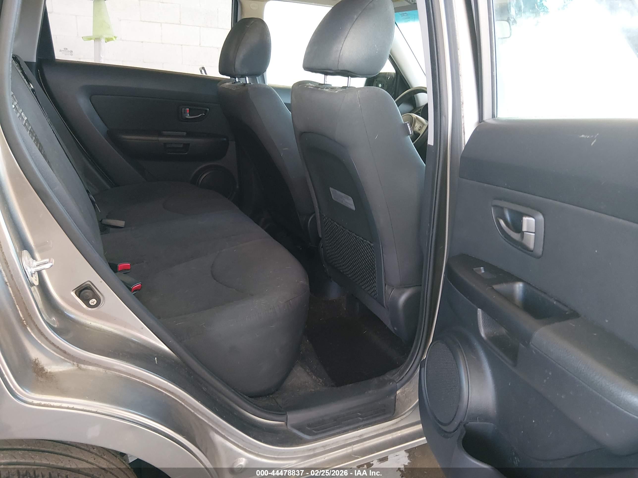 KIA SOUL image 8