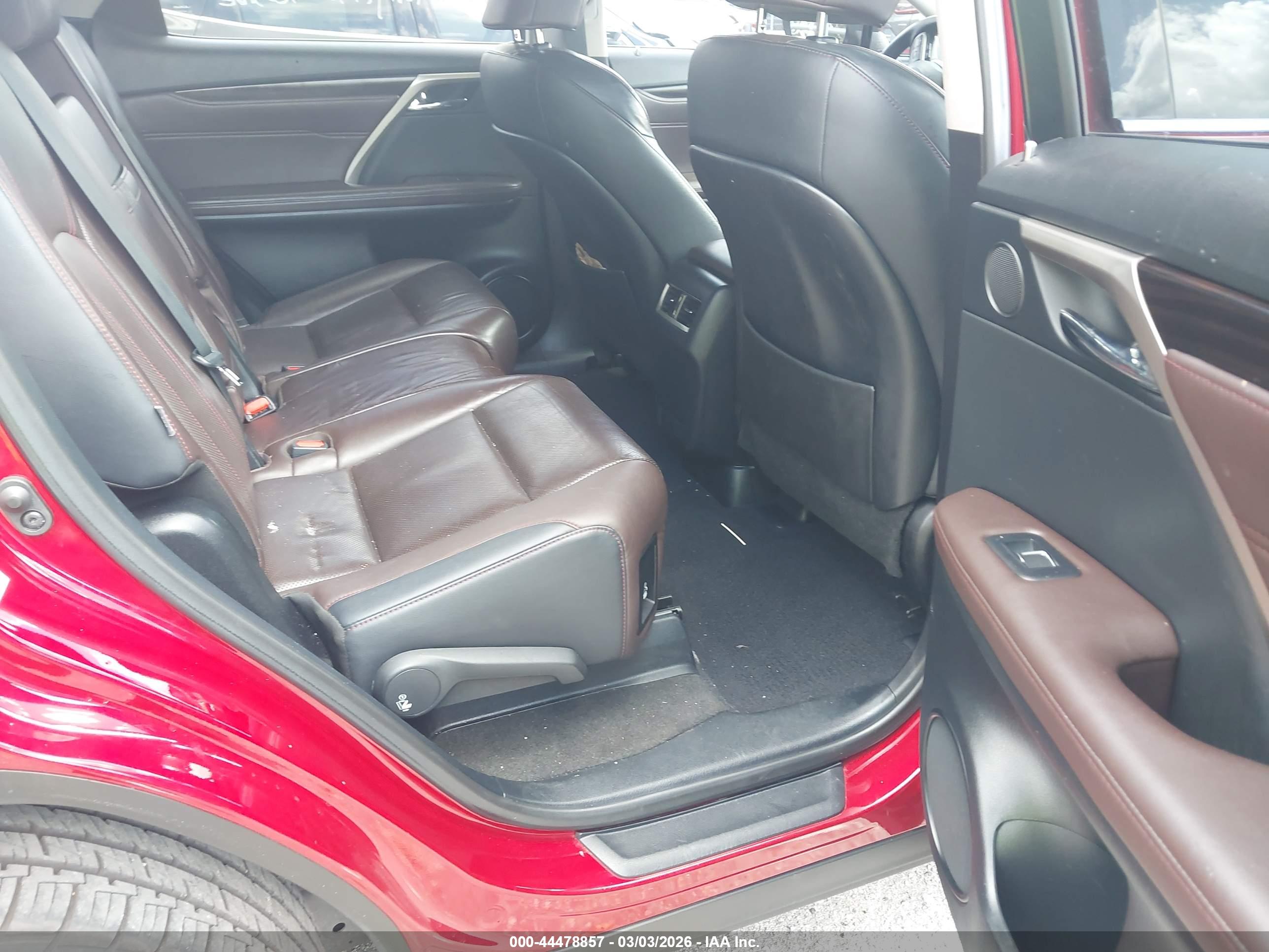 LEXUS RX image 8