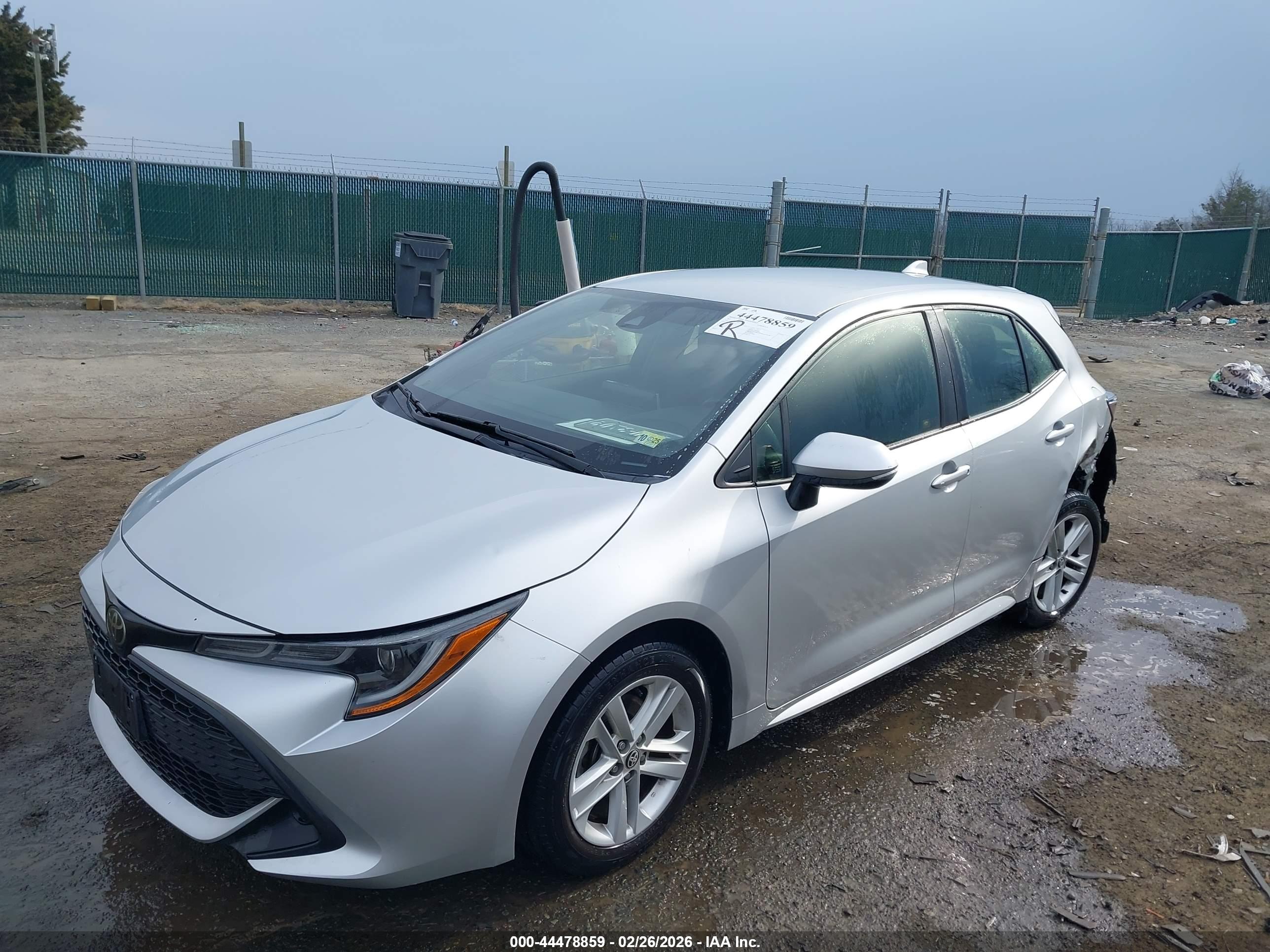 TOYOTA COROLLA image 2