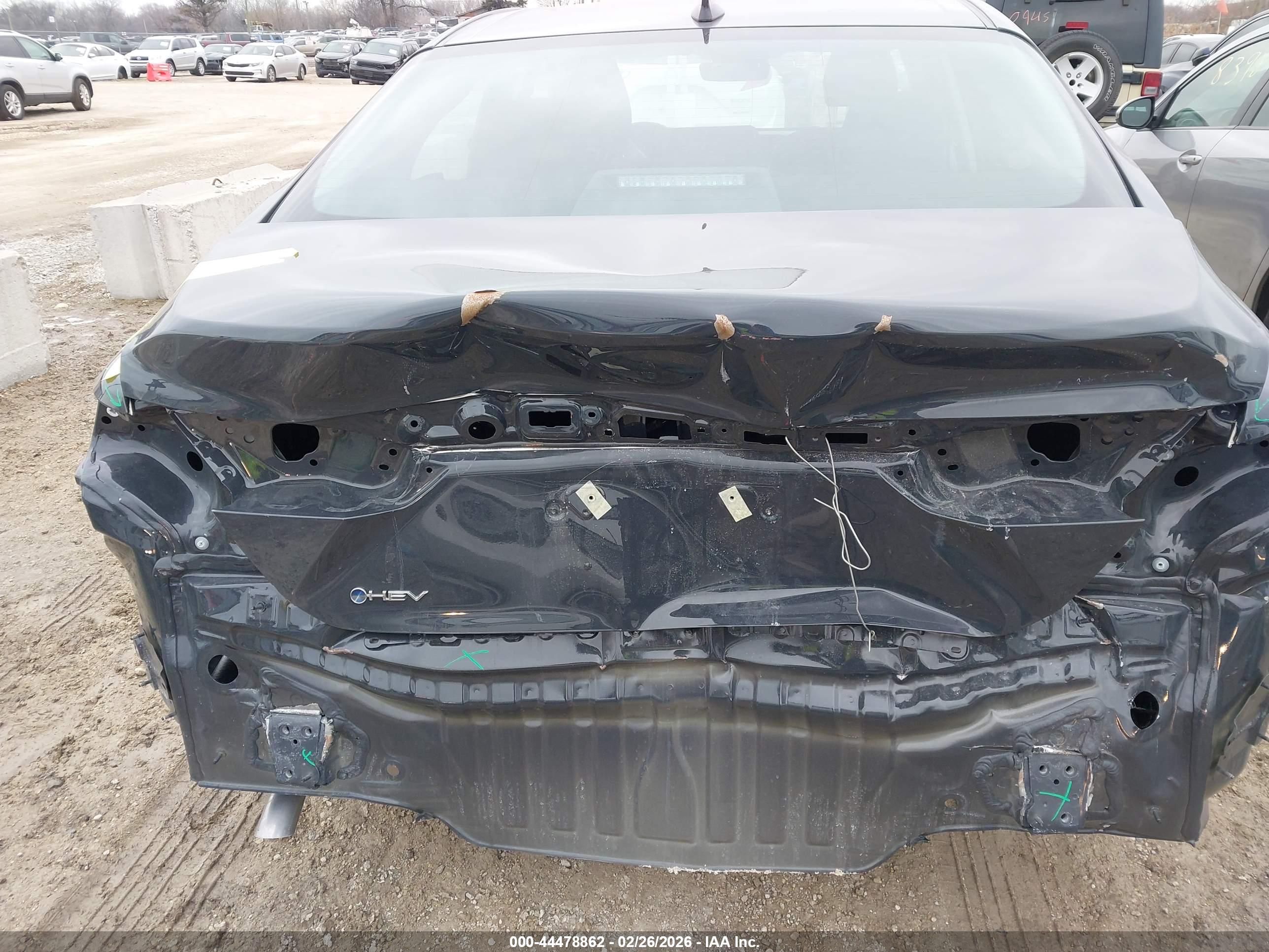 TOYOTA CAMRY image 6