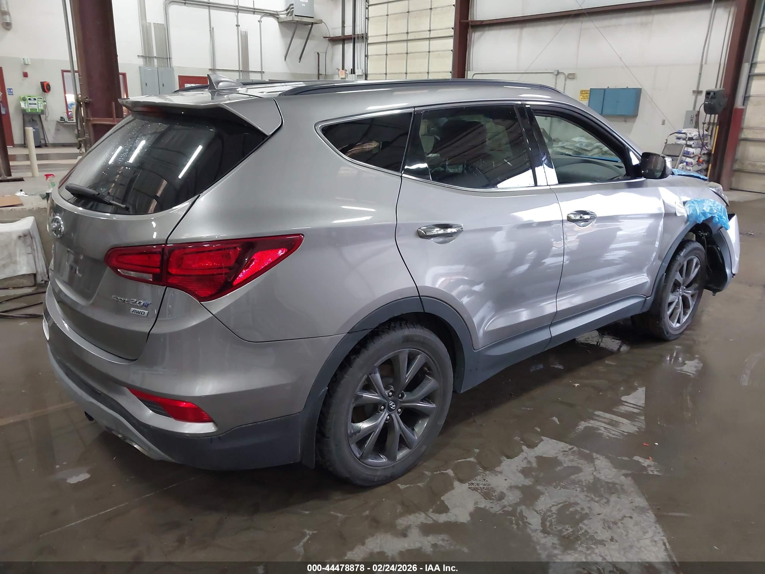 HYUNDAI SANTA image 4
