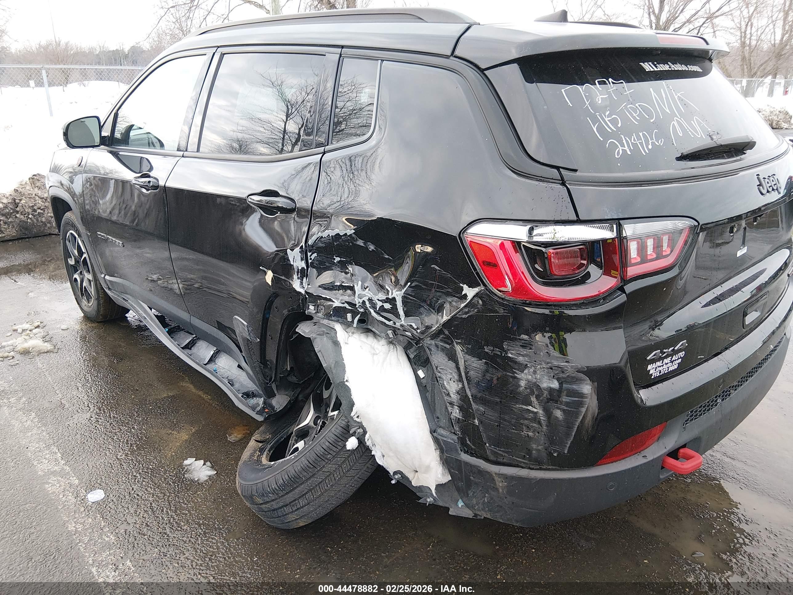 JEEP COMPASS image 6