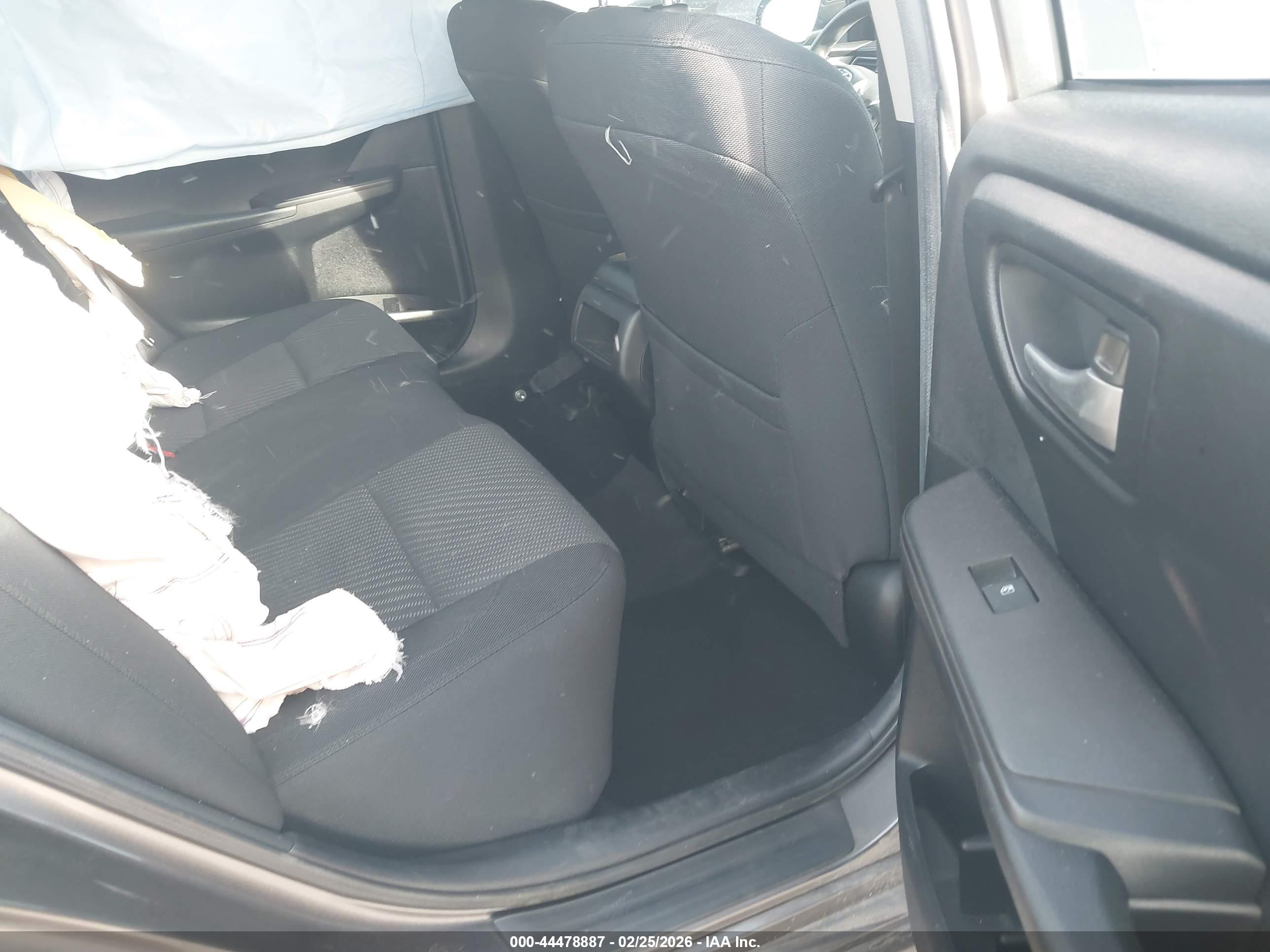 TOYOTA CAMRY image 8