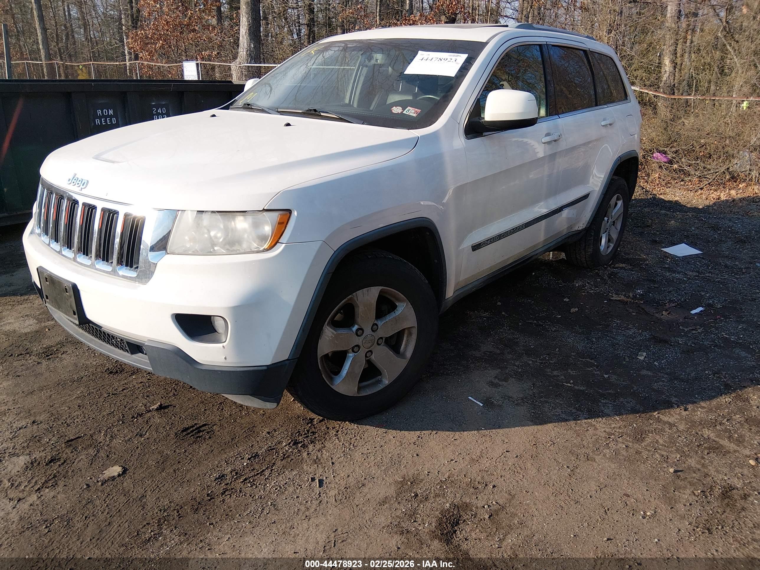 JEEP GRAND image 2