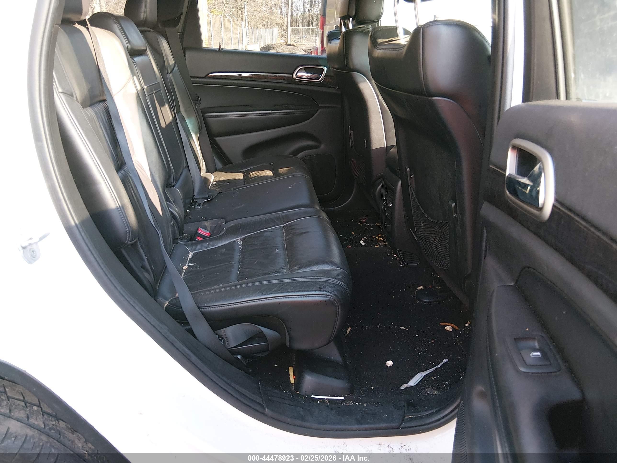 JEEP GRAND image 8