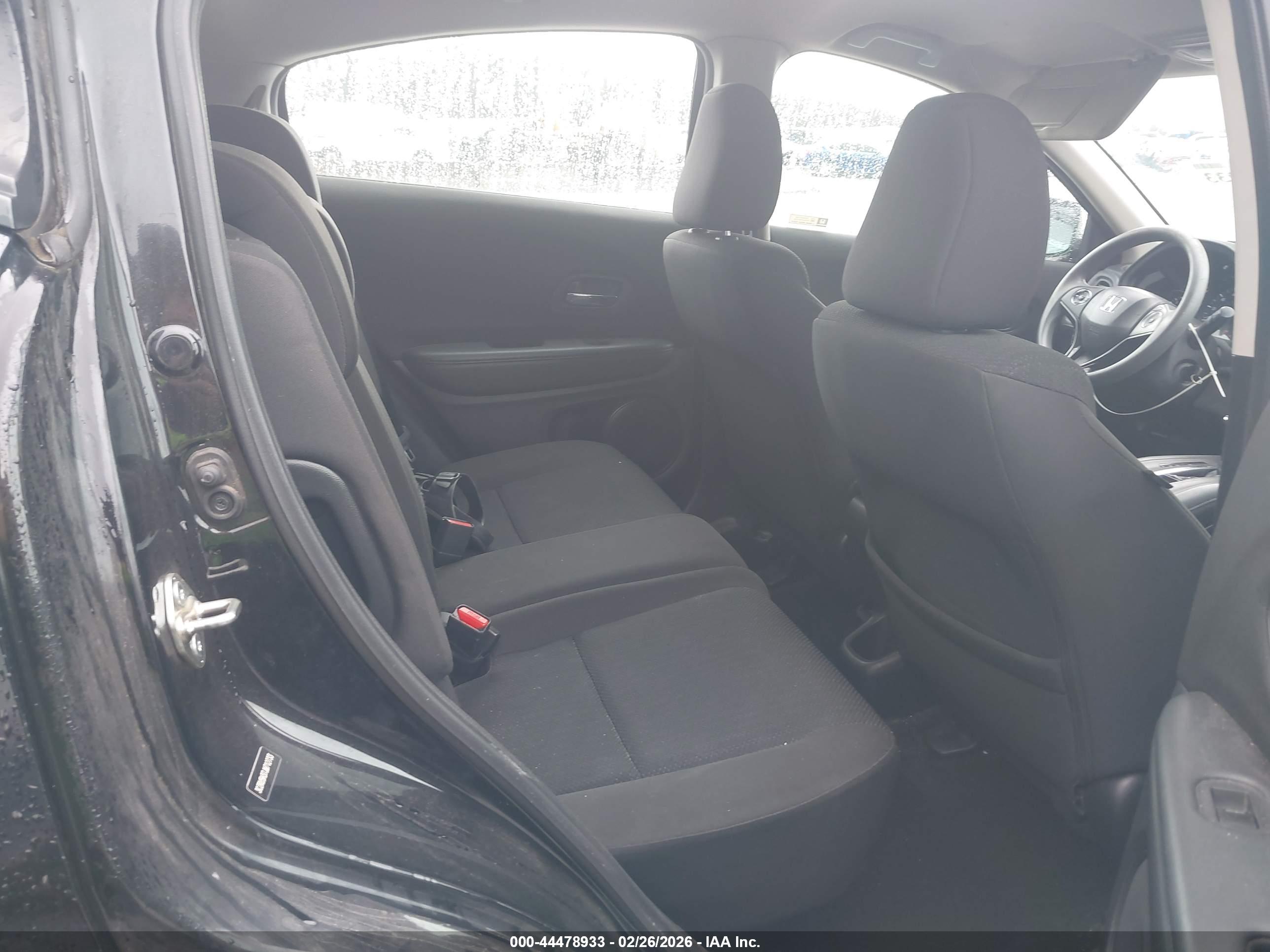 HONDA HR-V image 8