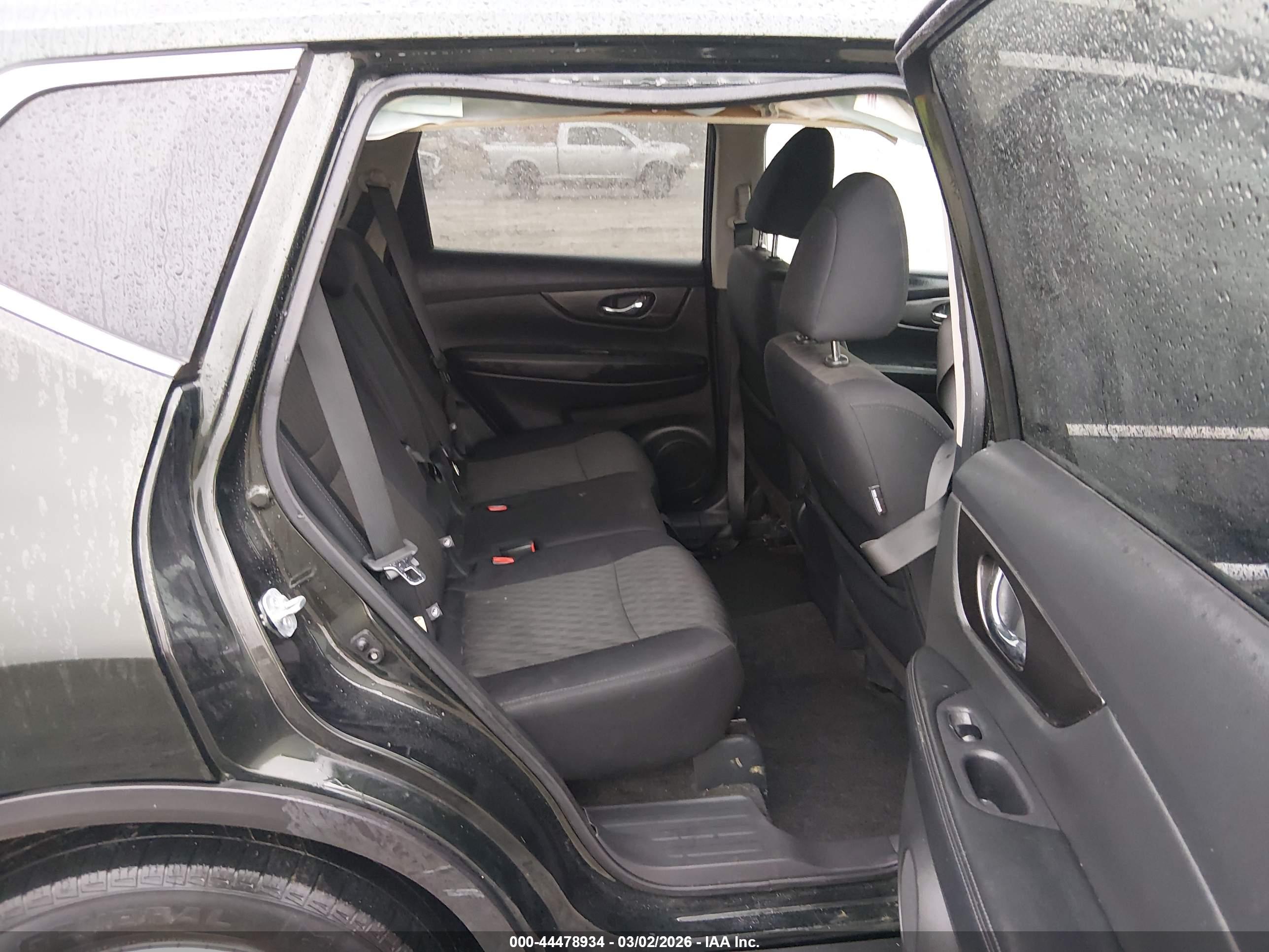 NISSAN ROGUE image 8