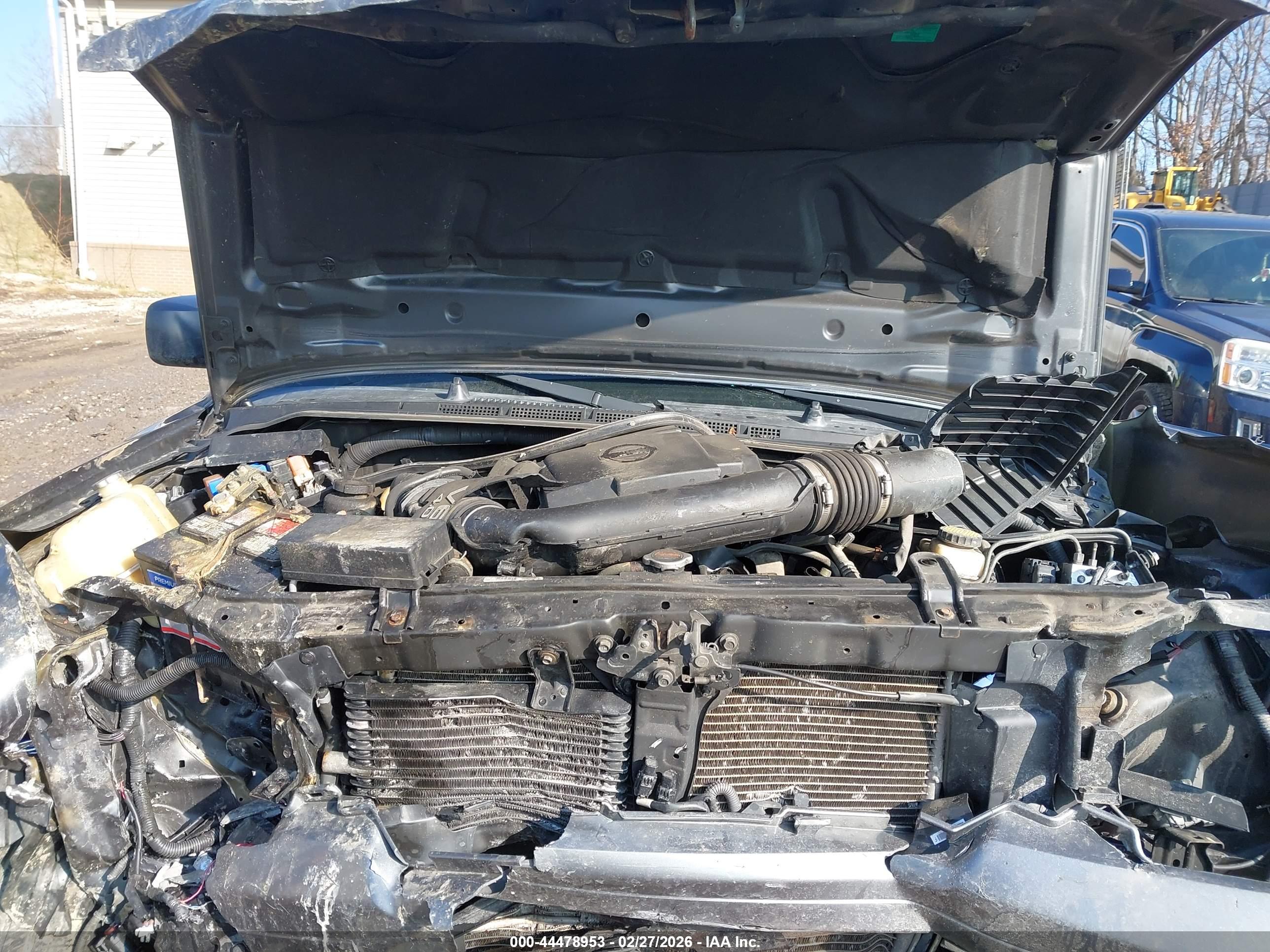 NISSAN FRONTIER image 10