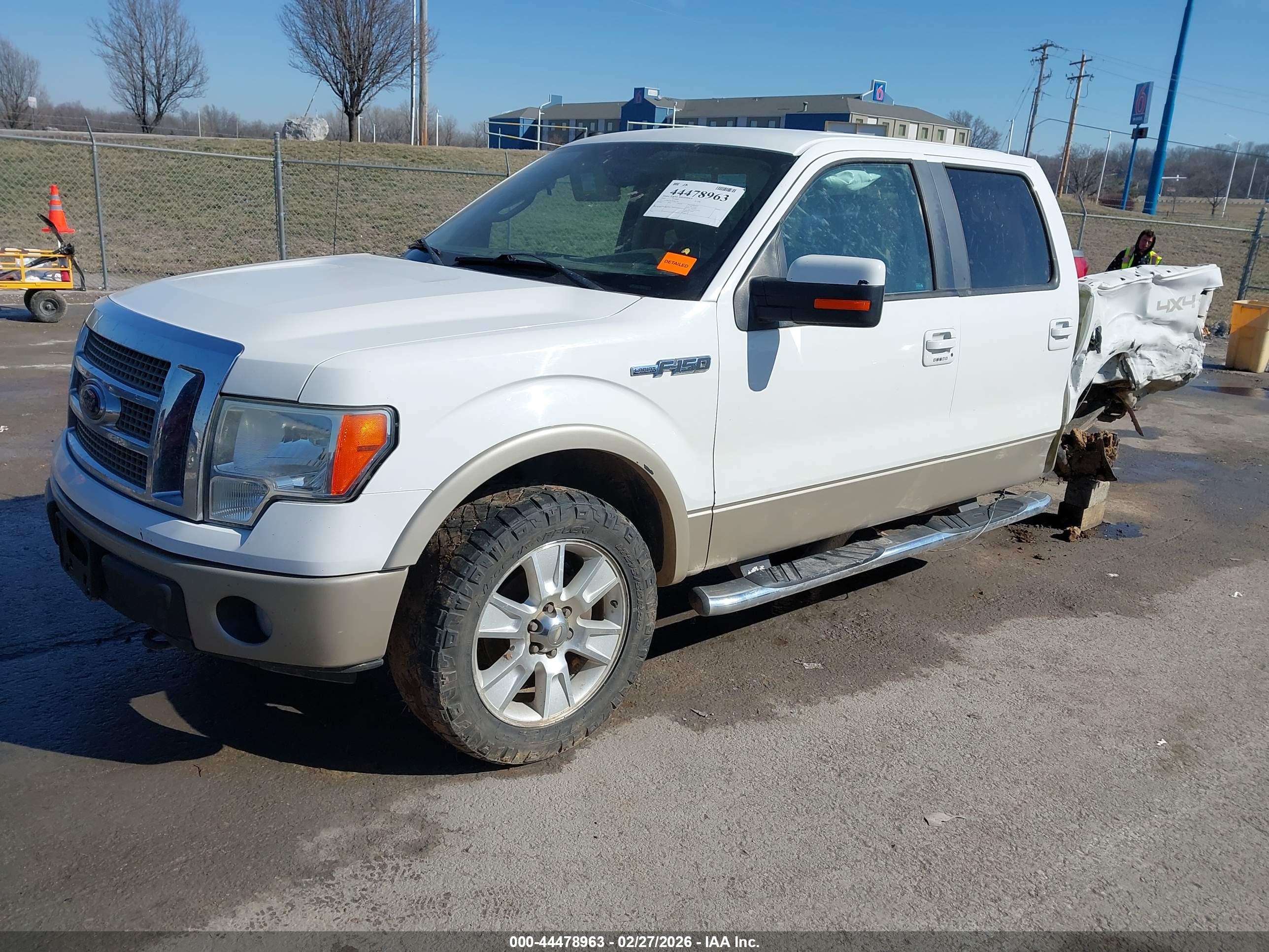 FORD F-150 image 2