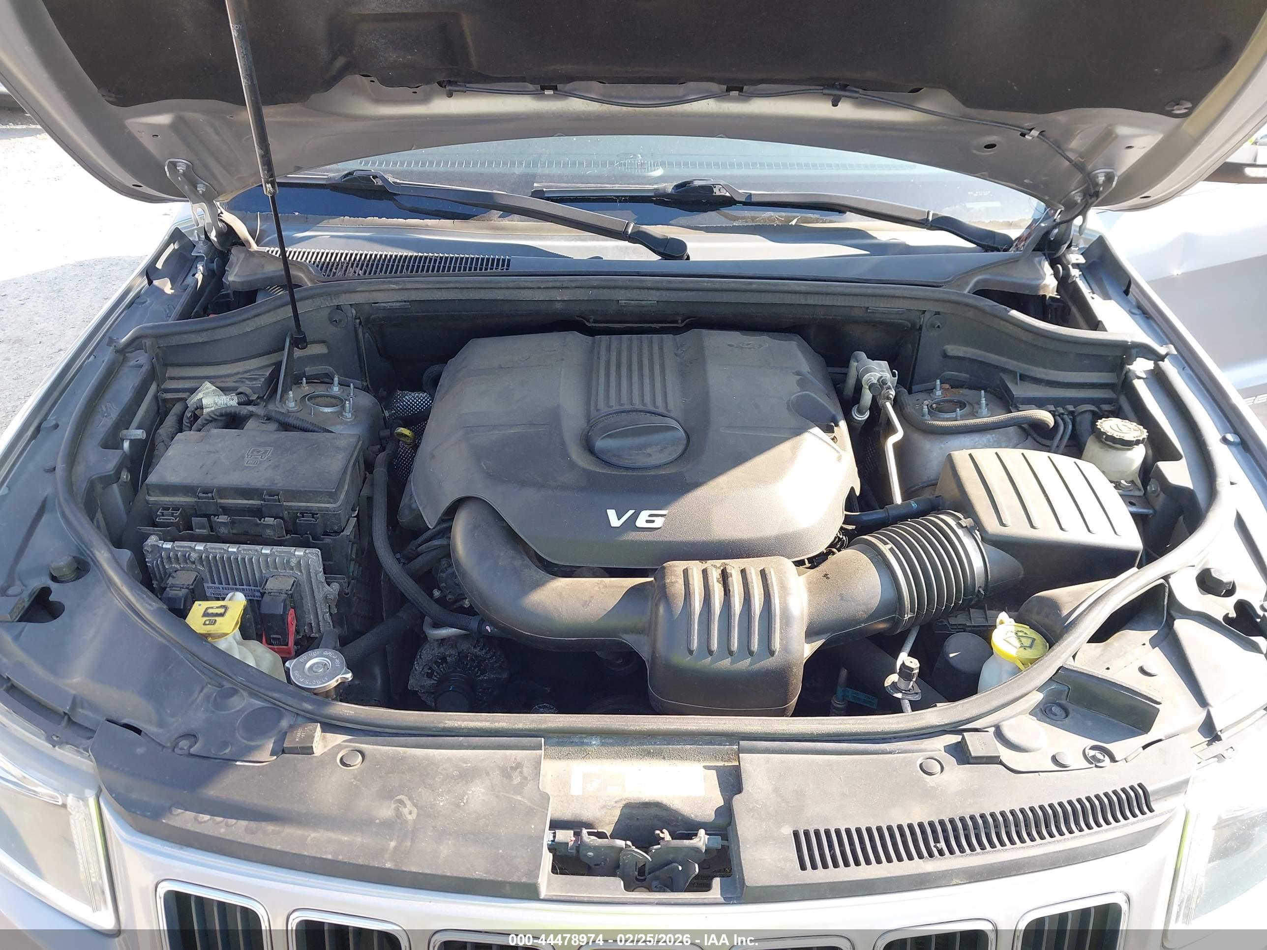 JEEP GRAND image 10
