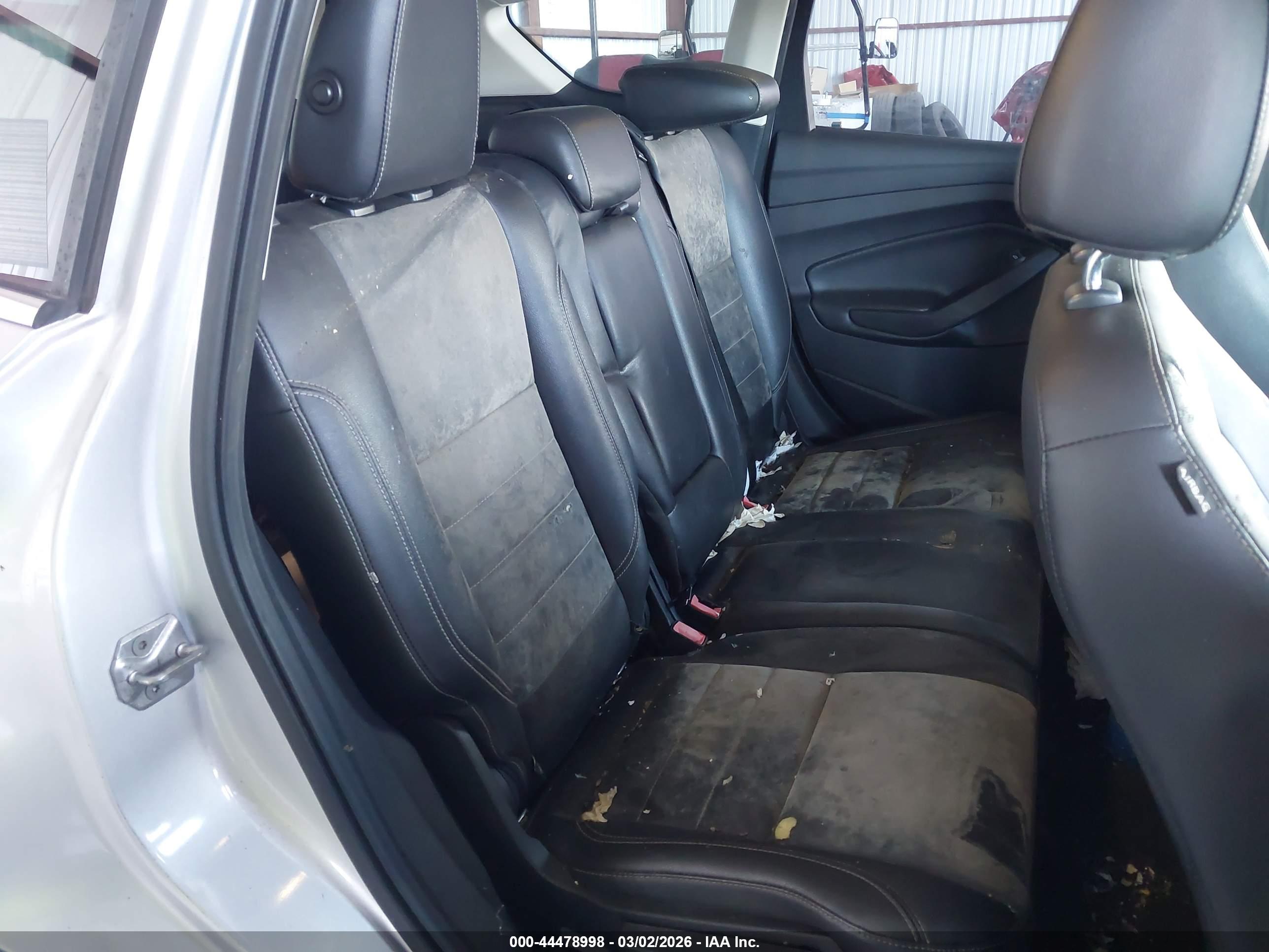 FORD ESCAPE image 8