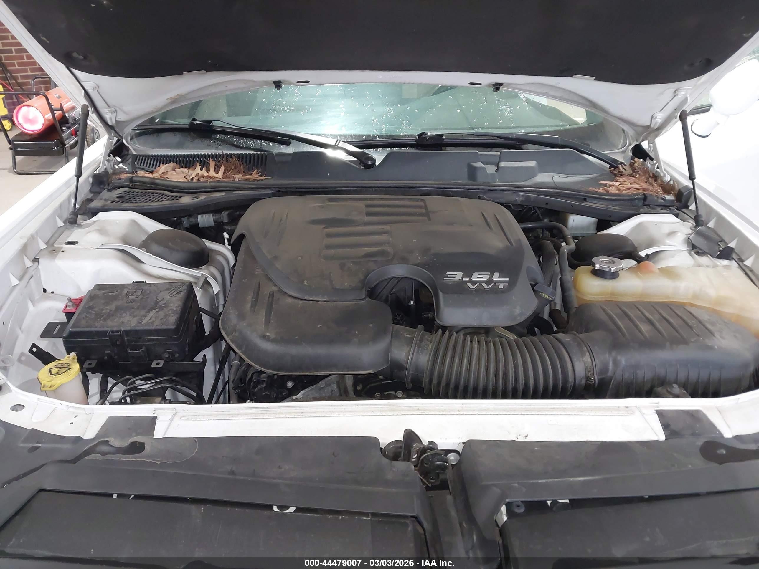 DODGE CHALLENGER image 10