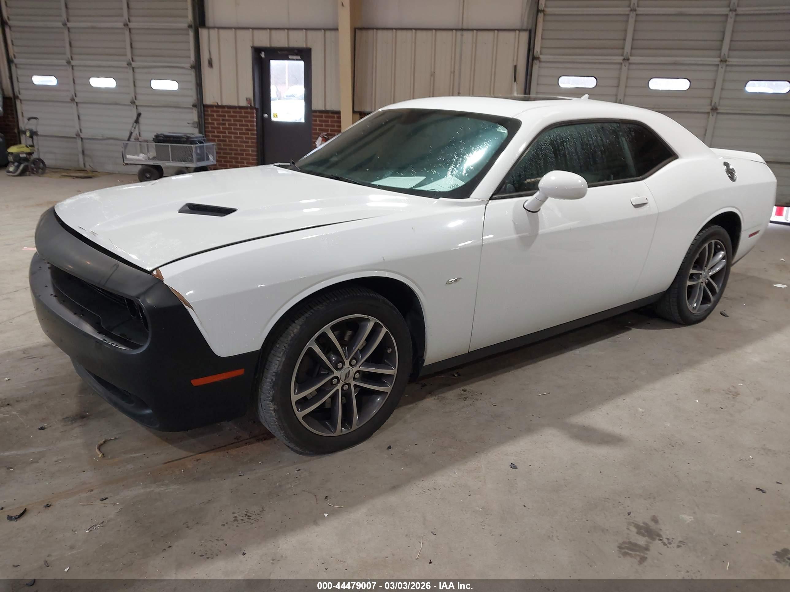DODGE CHALLENGER image 2