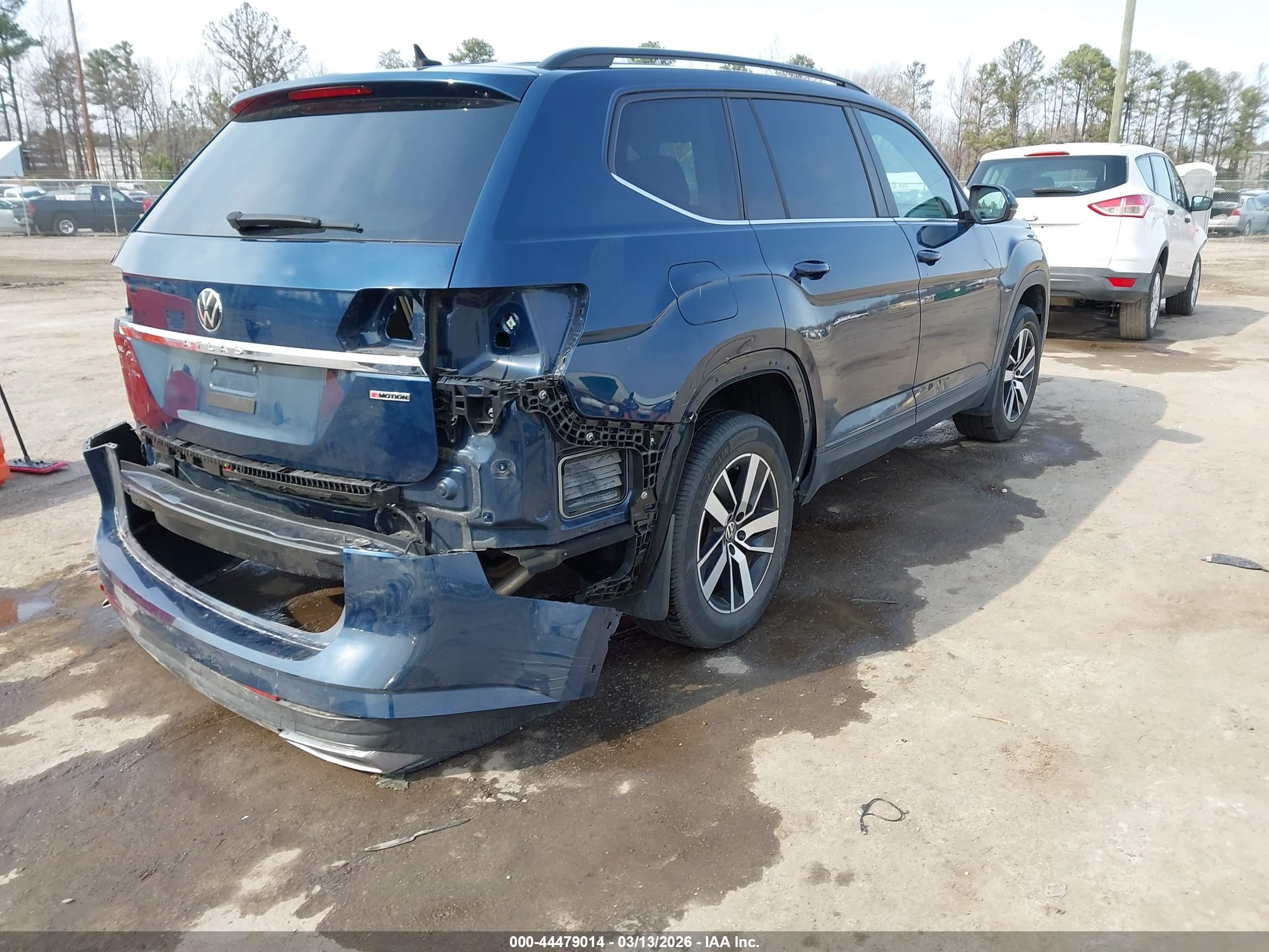 VOLKSWAGEN ATLAS image 4