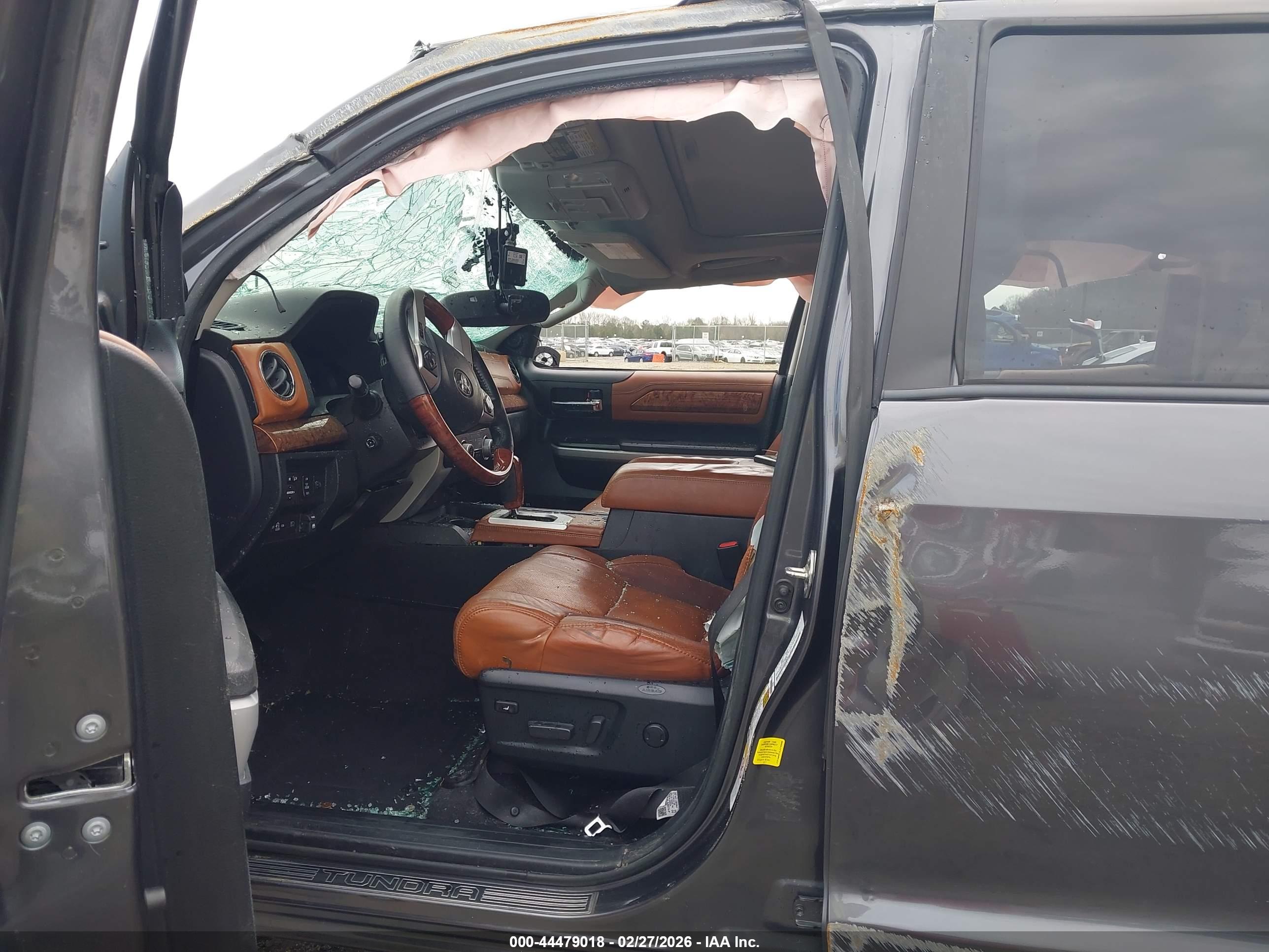 TOYOTA TUNDRA image 5