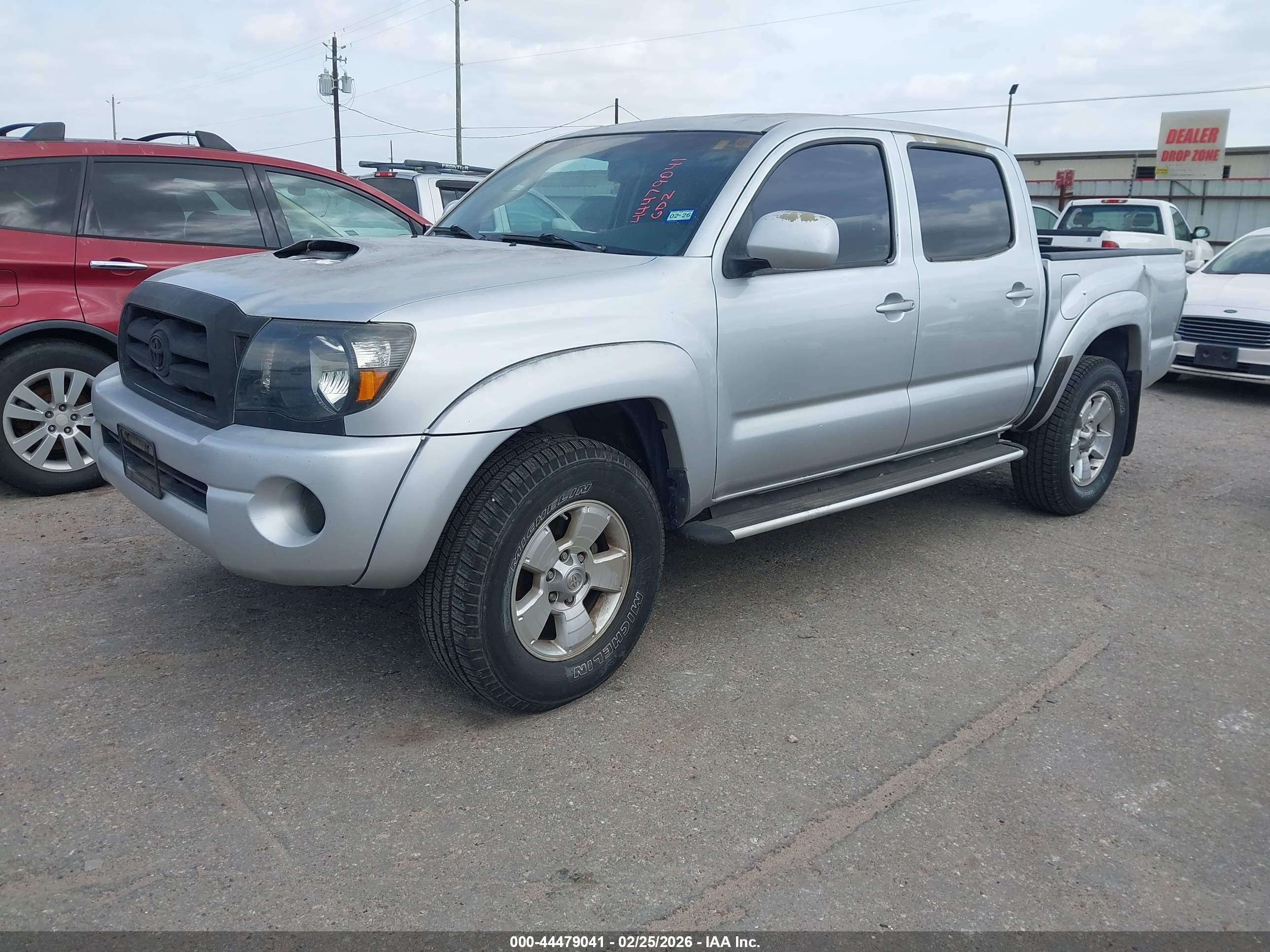 TOYOTA TACOMA image 2