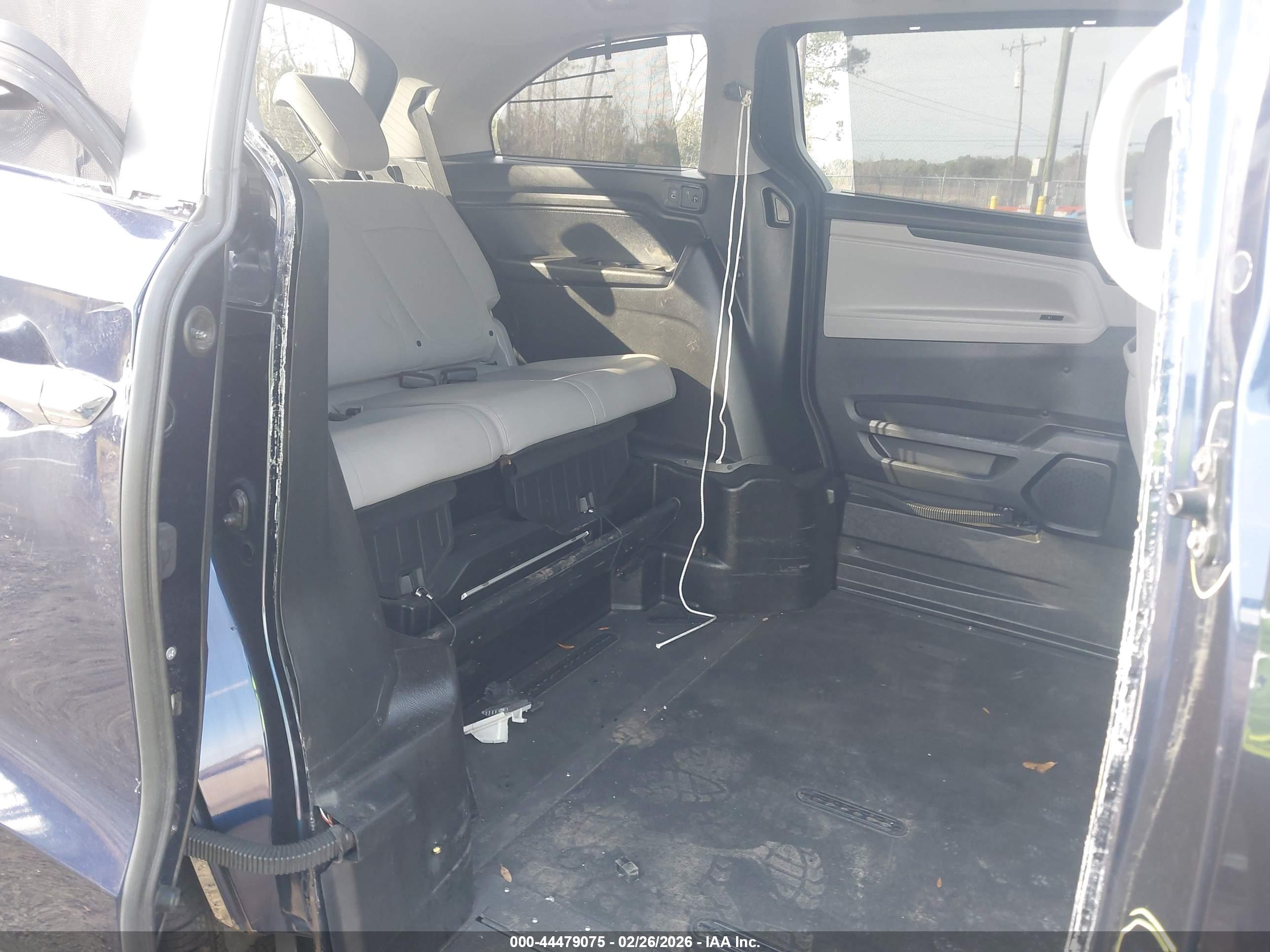 HONDA ODYSSEY image 8