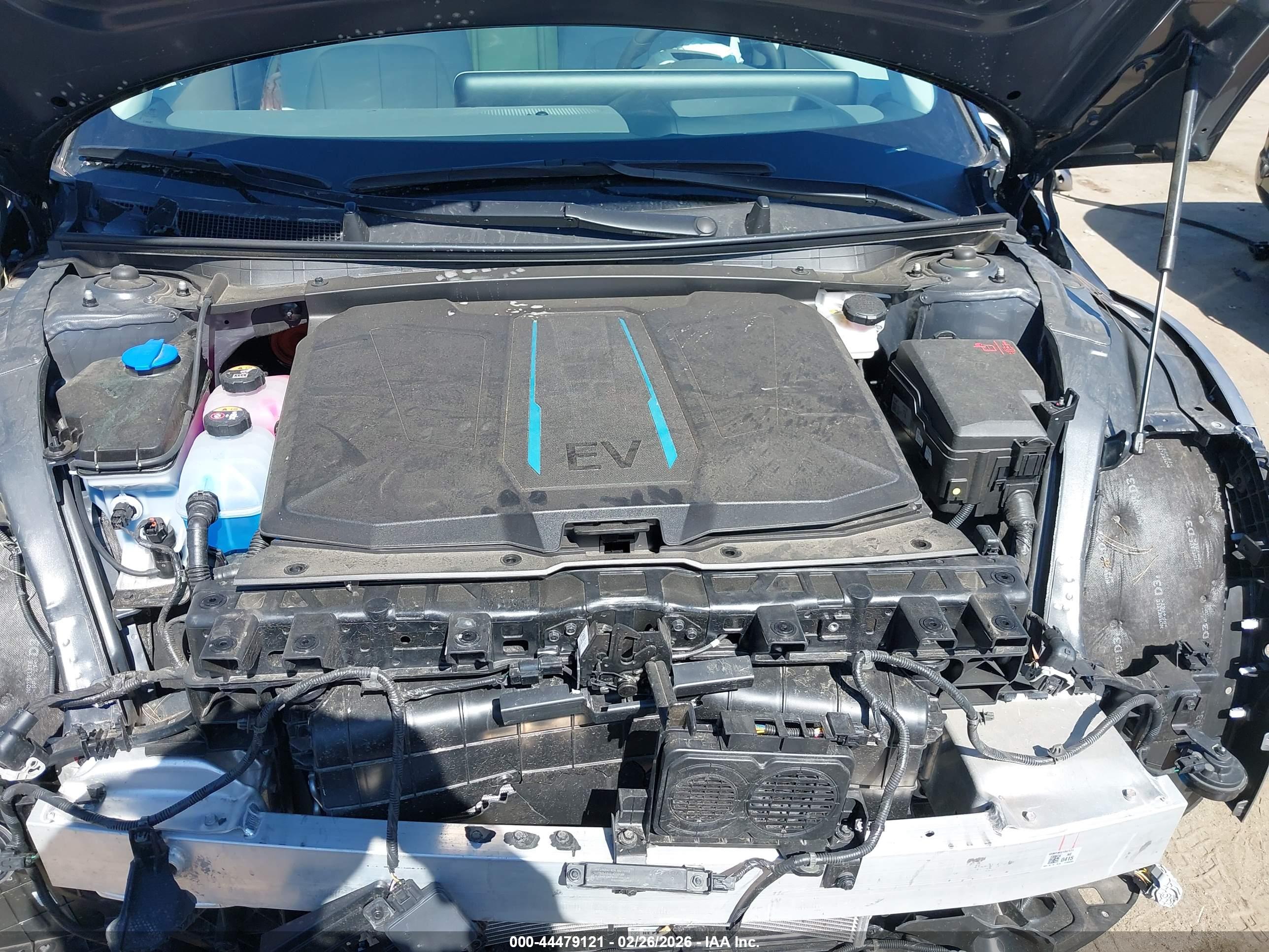 HYUNDAI IONIQ image 10