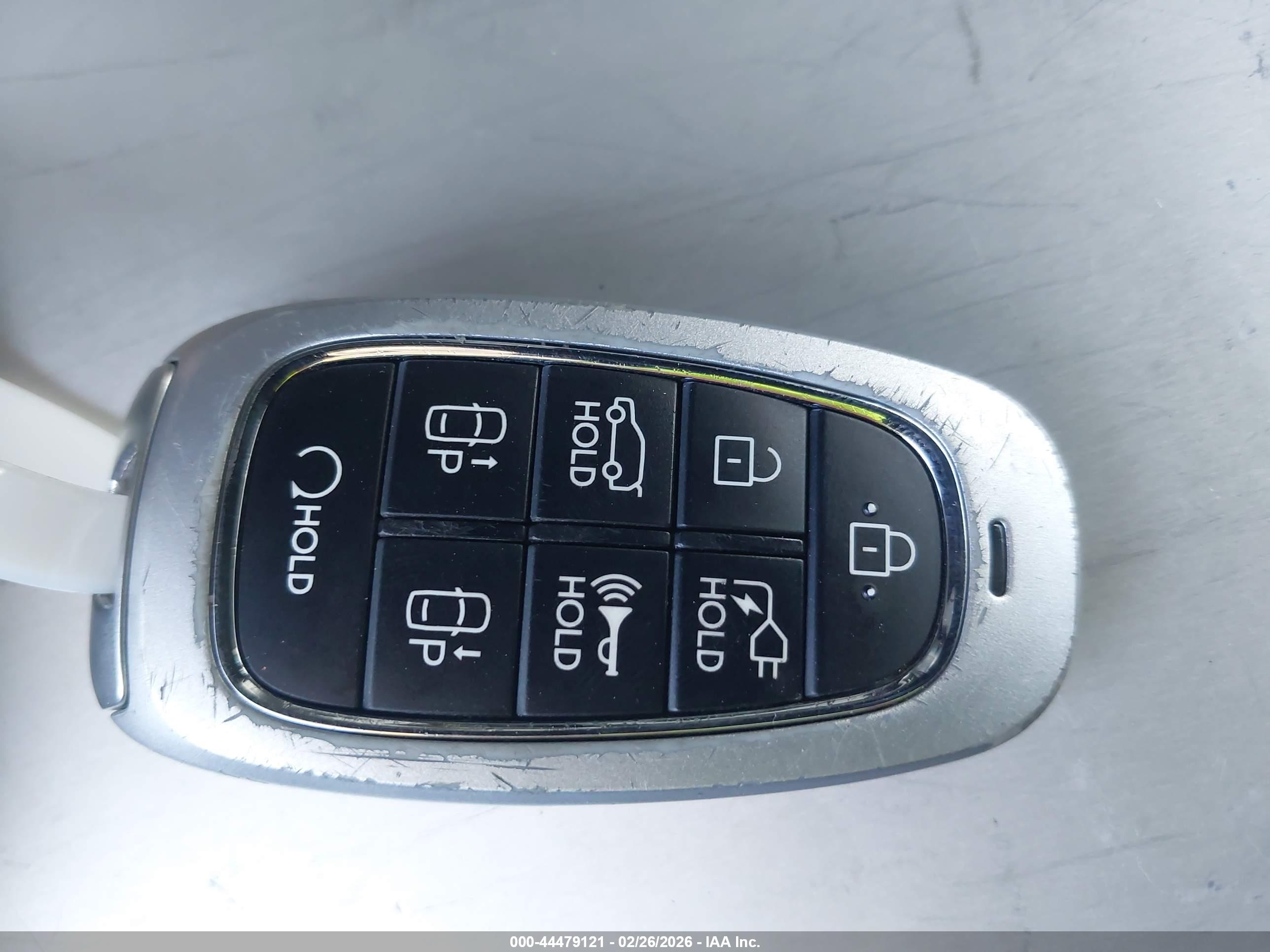 HYUNDAI IONIQ image 11