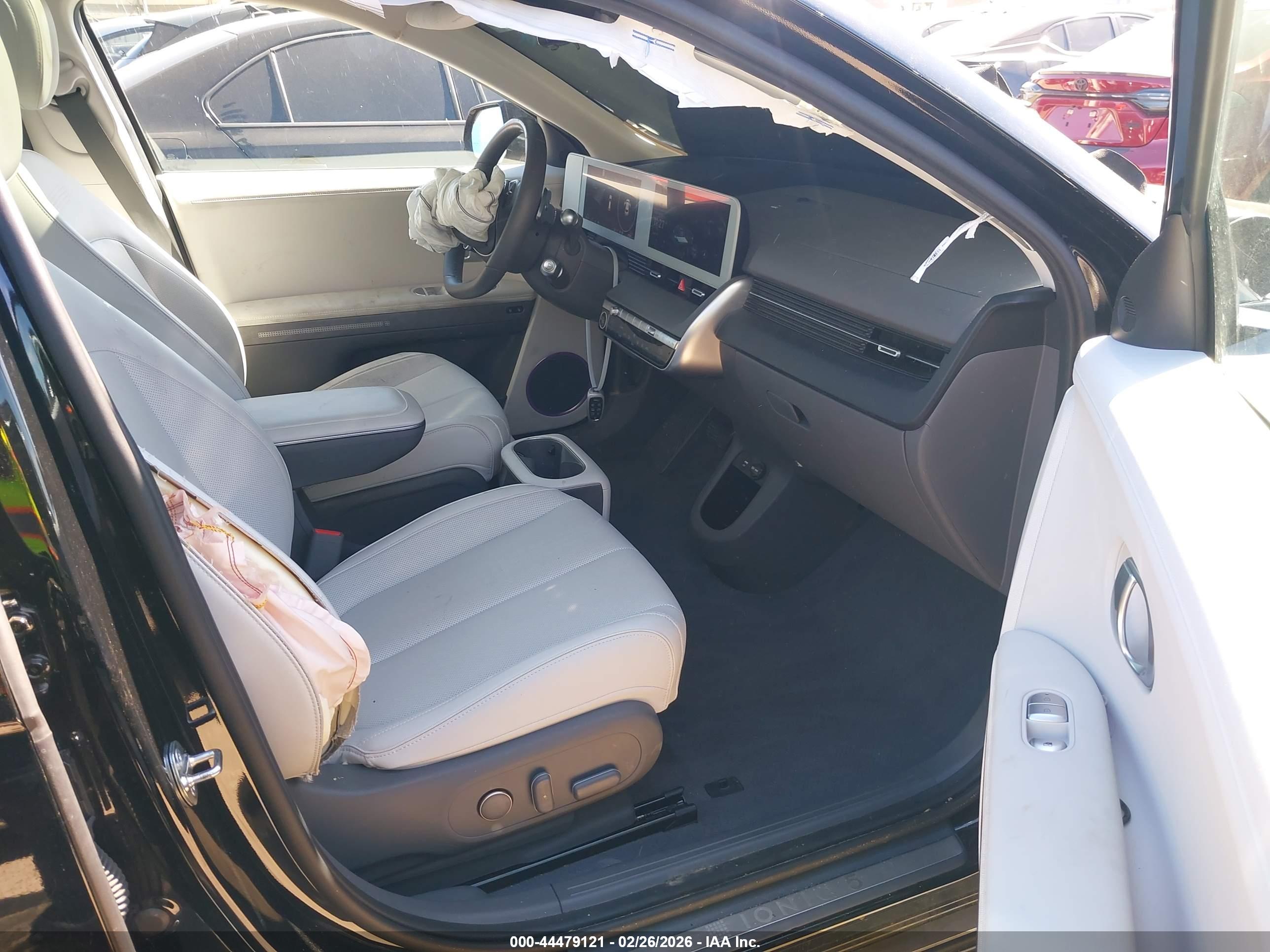 HYUNDAI IONIQ image 5