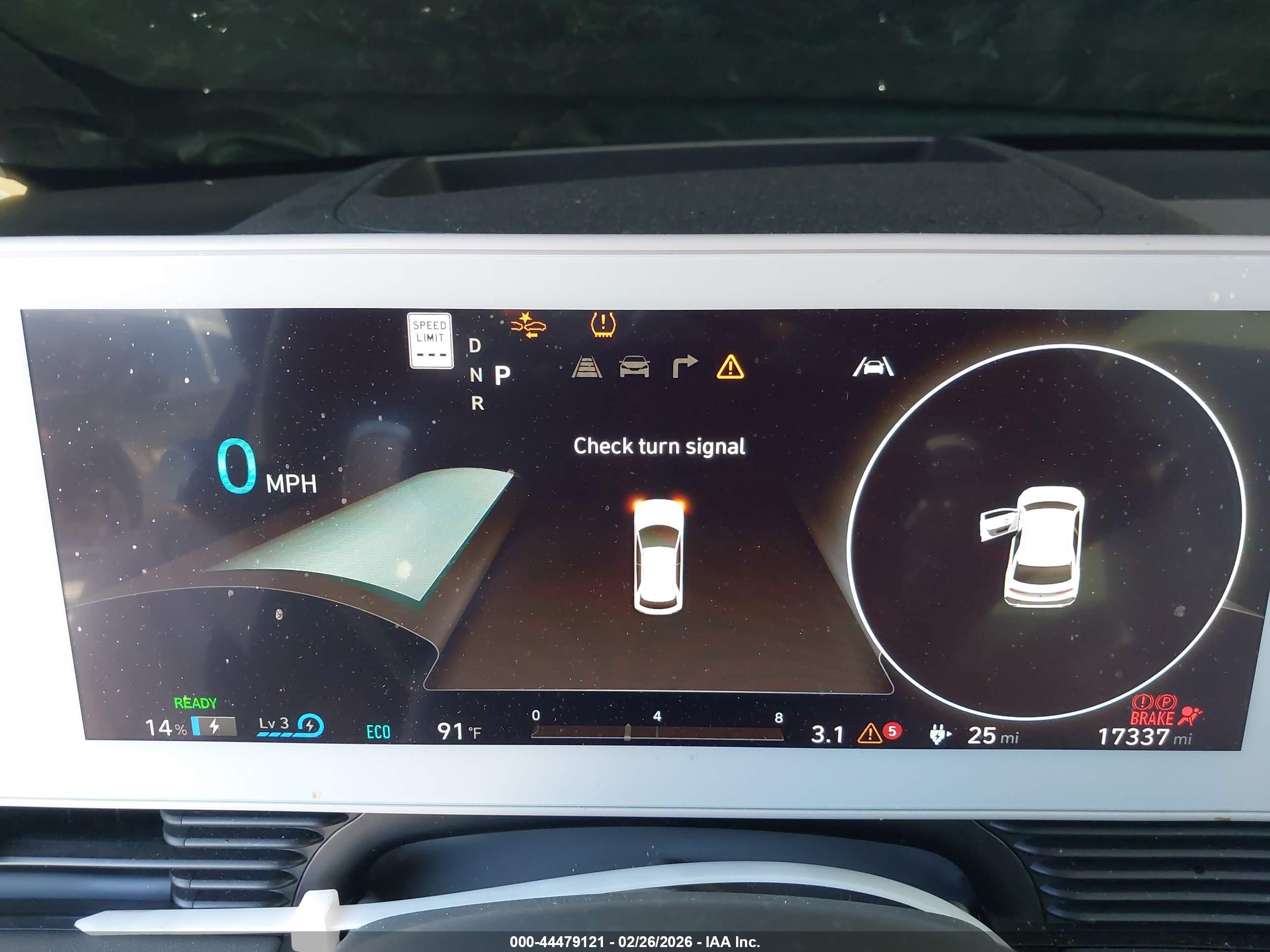 HYUNDAI IONIQ image 7