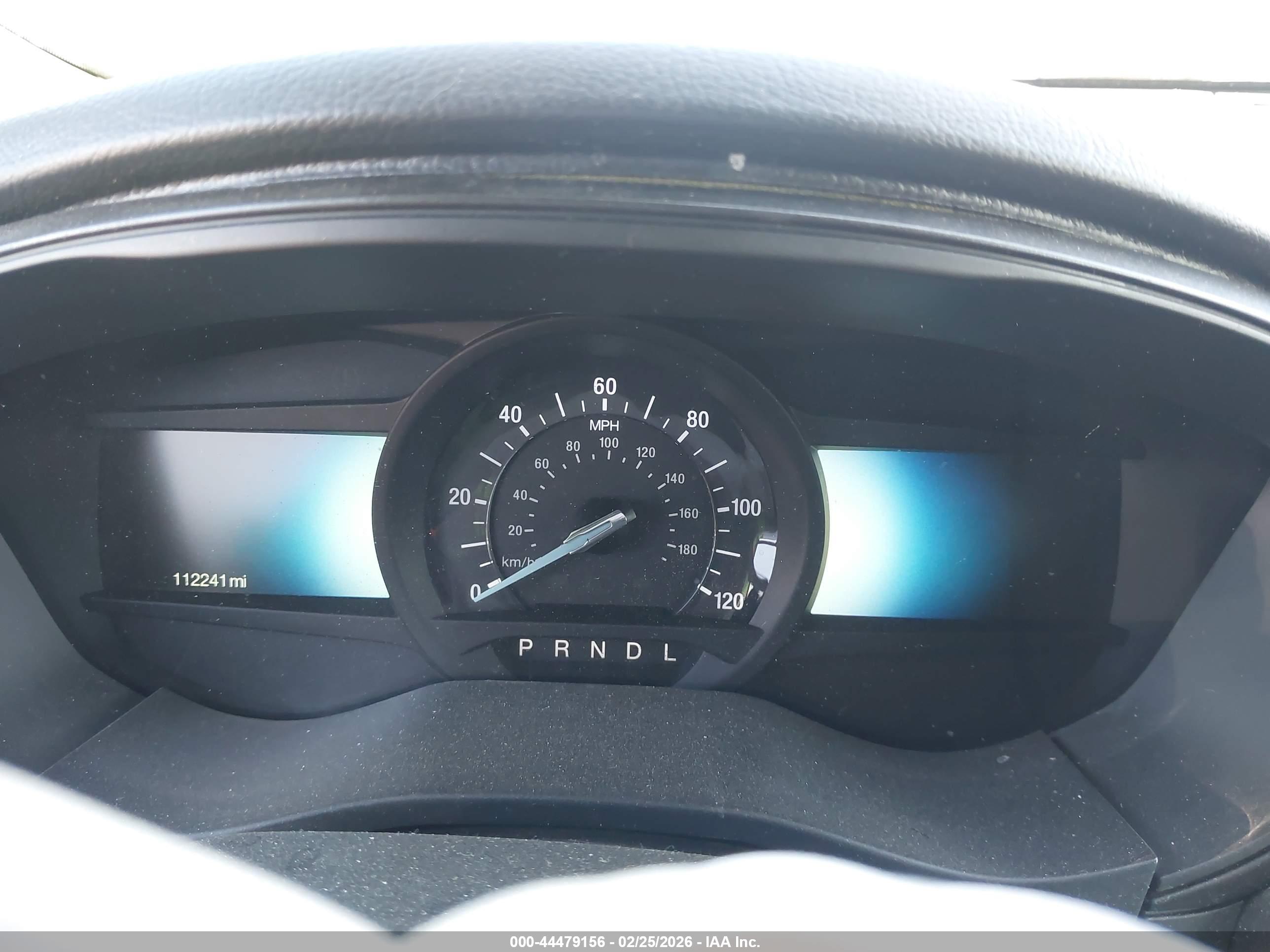 FORD FUSION image 7