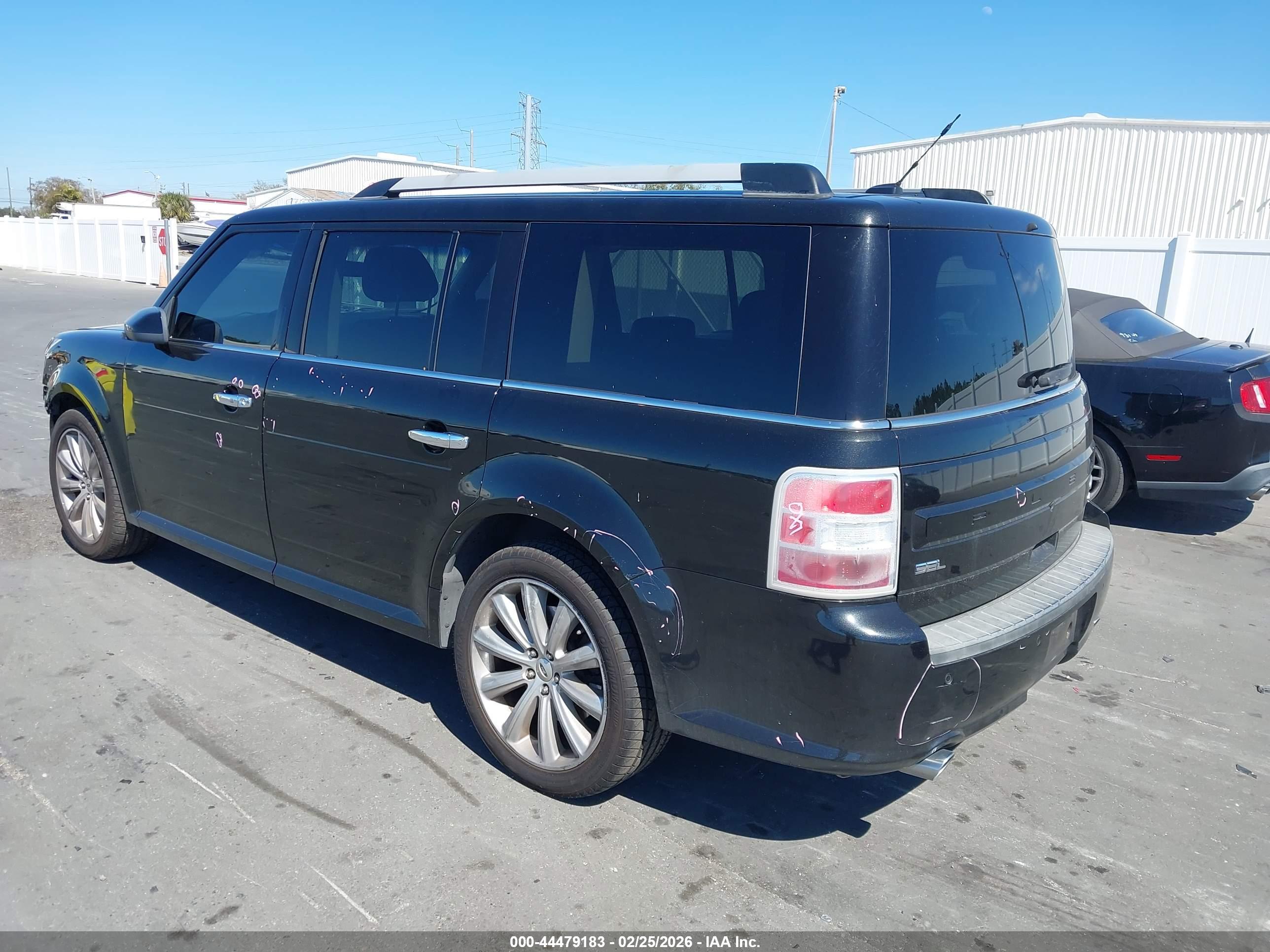 FORD FLEX image 3