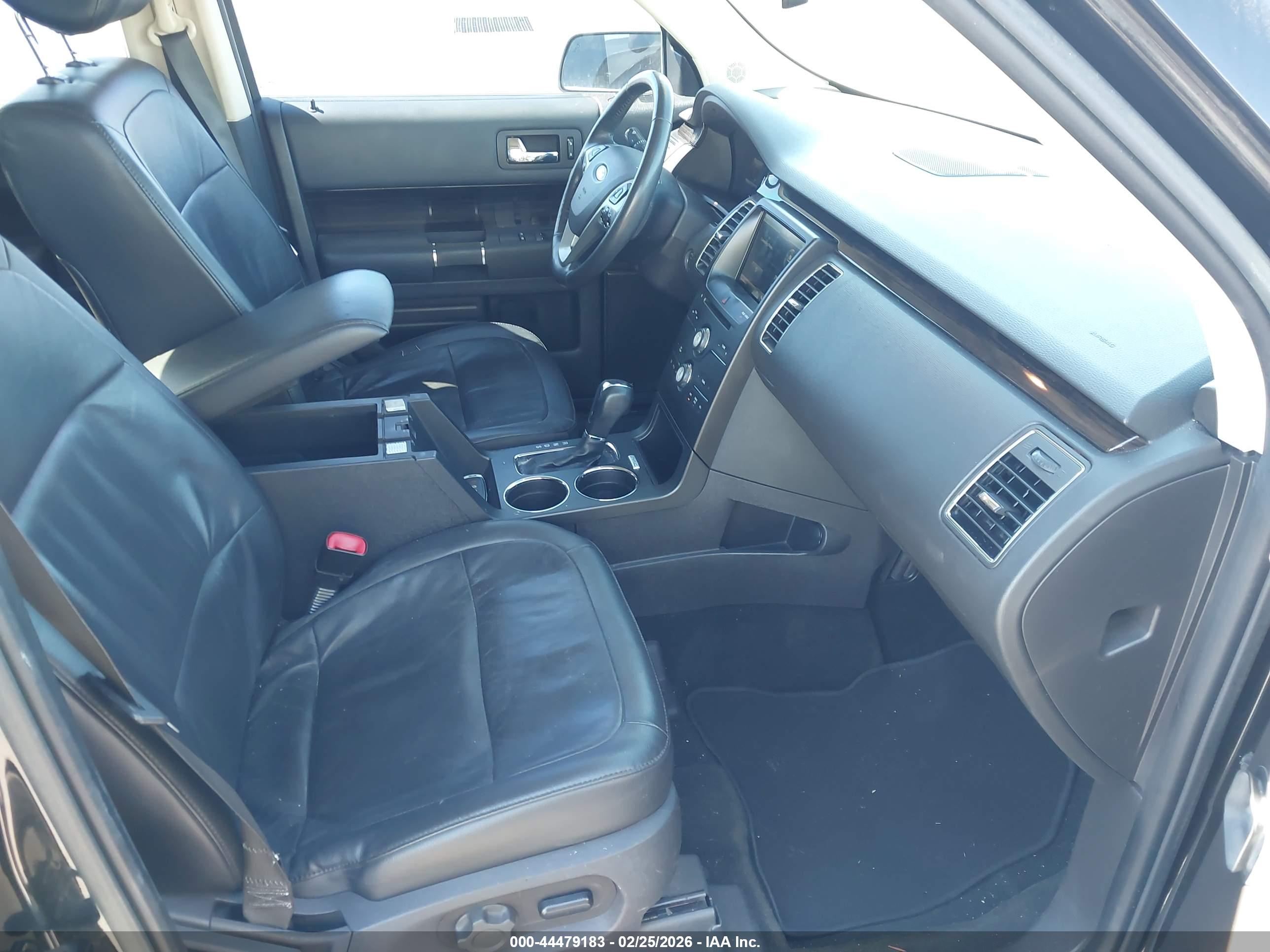 FORD FLEX image 5