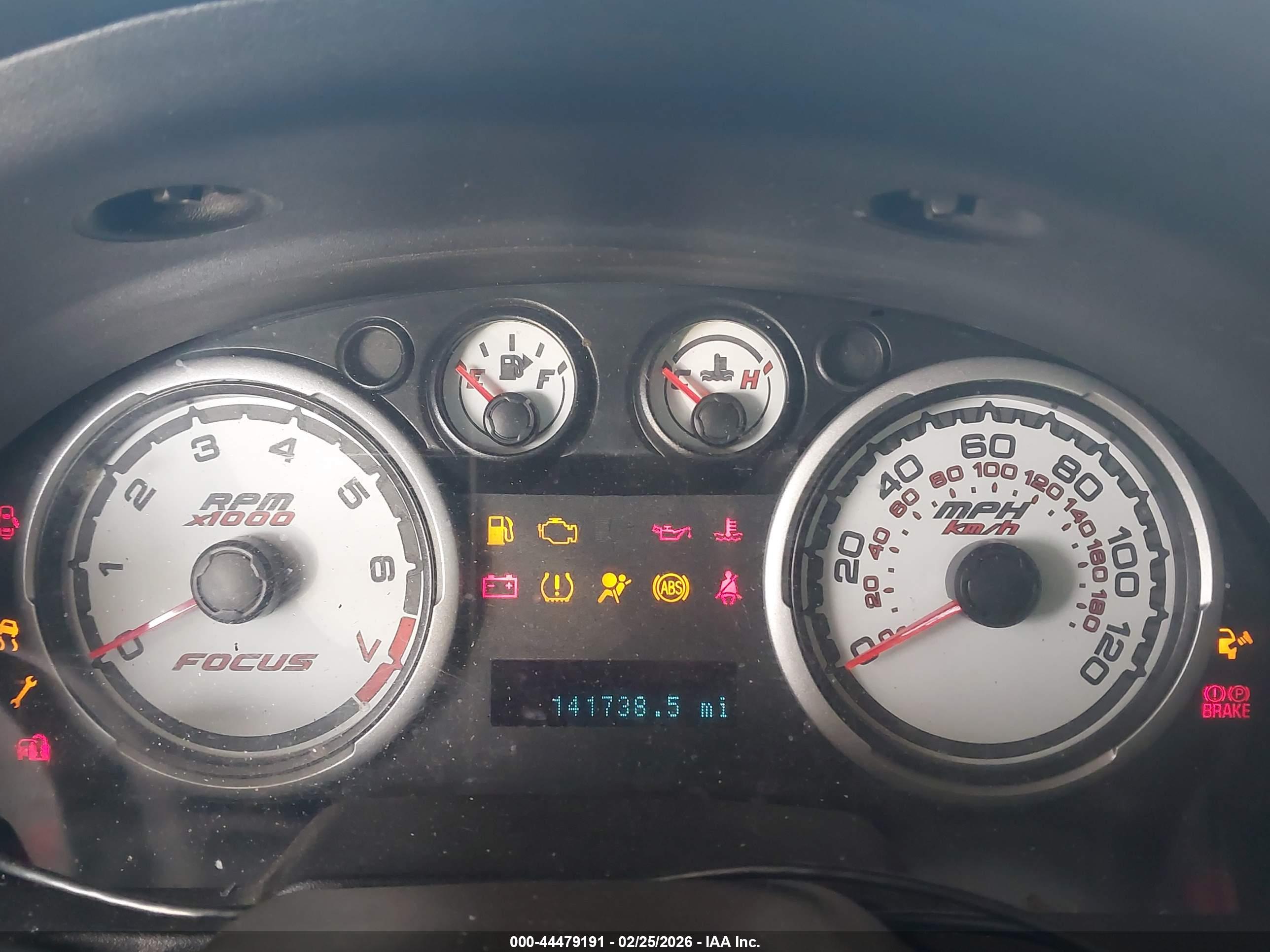 FORD FOCUS image 7