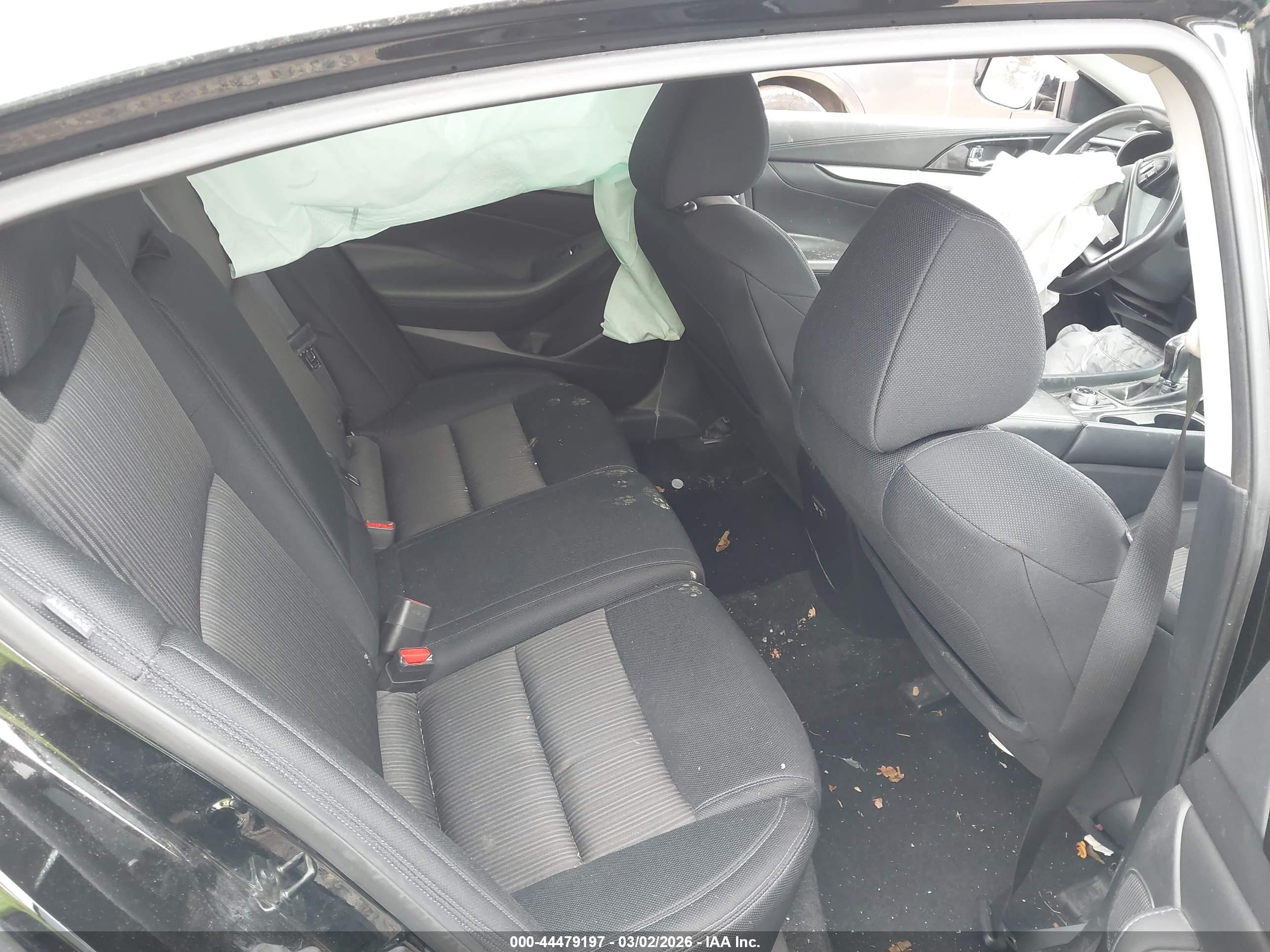 NISSAN MAXIMA image 8