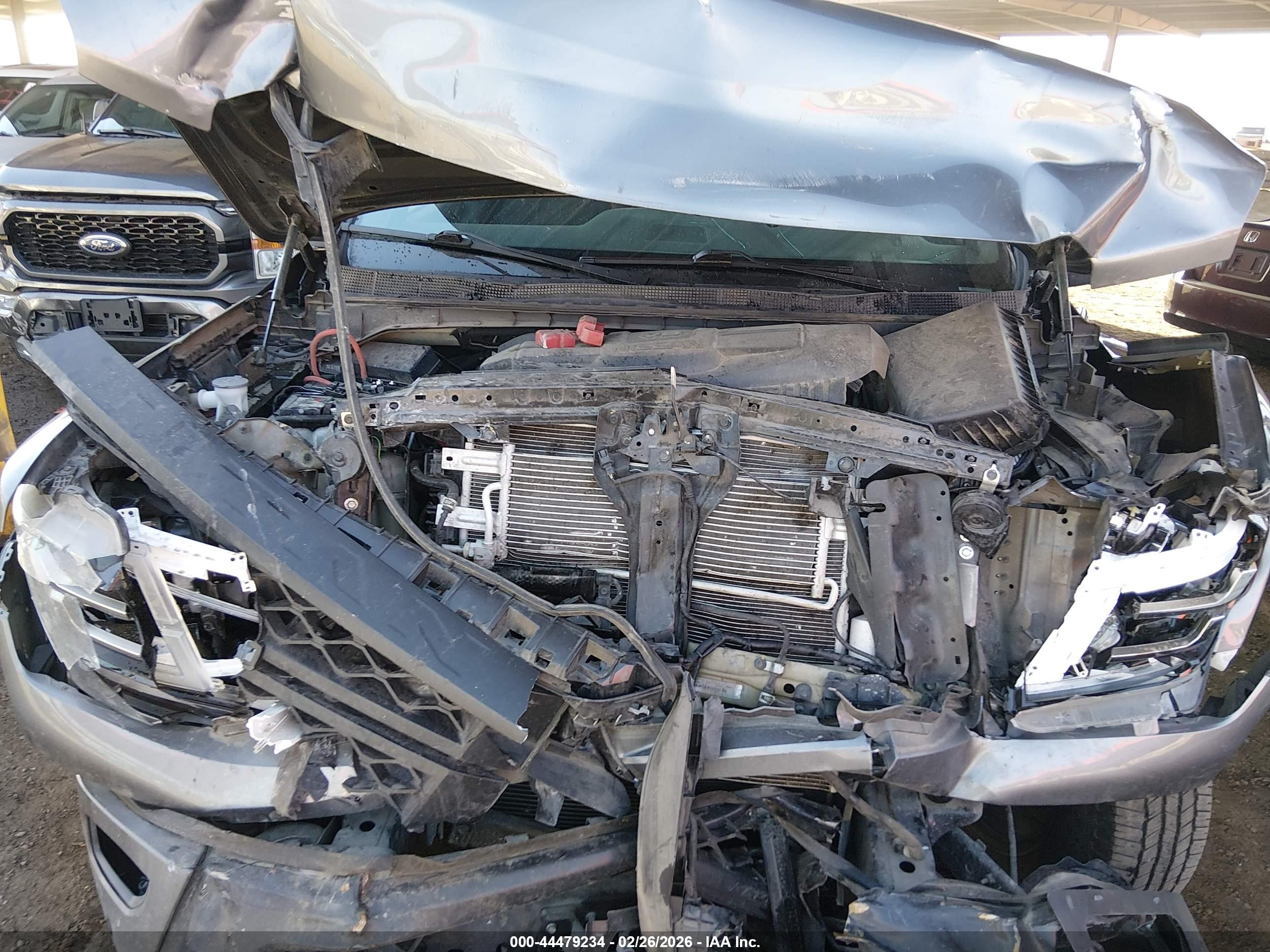 NISSAN TITAN image 10