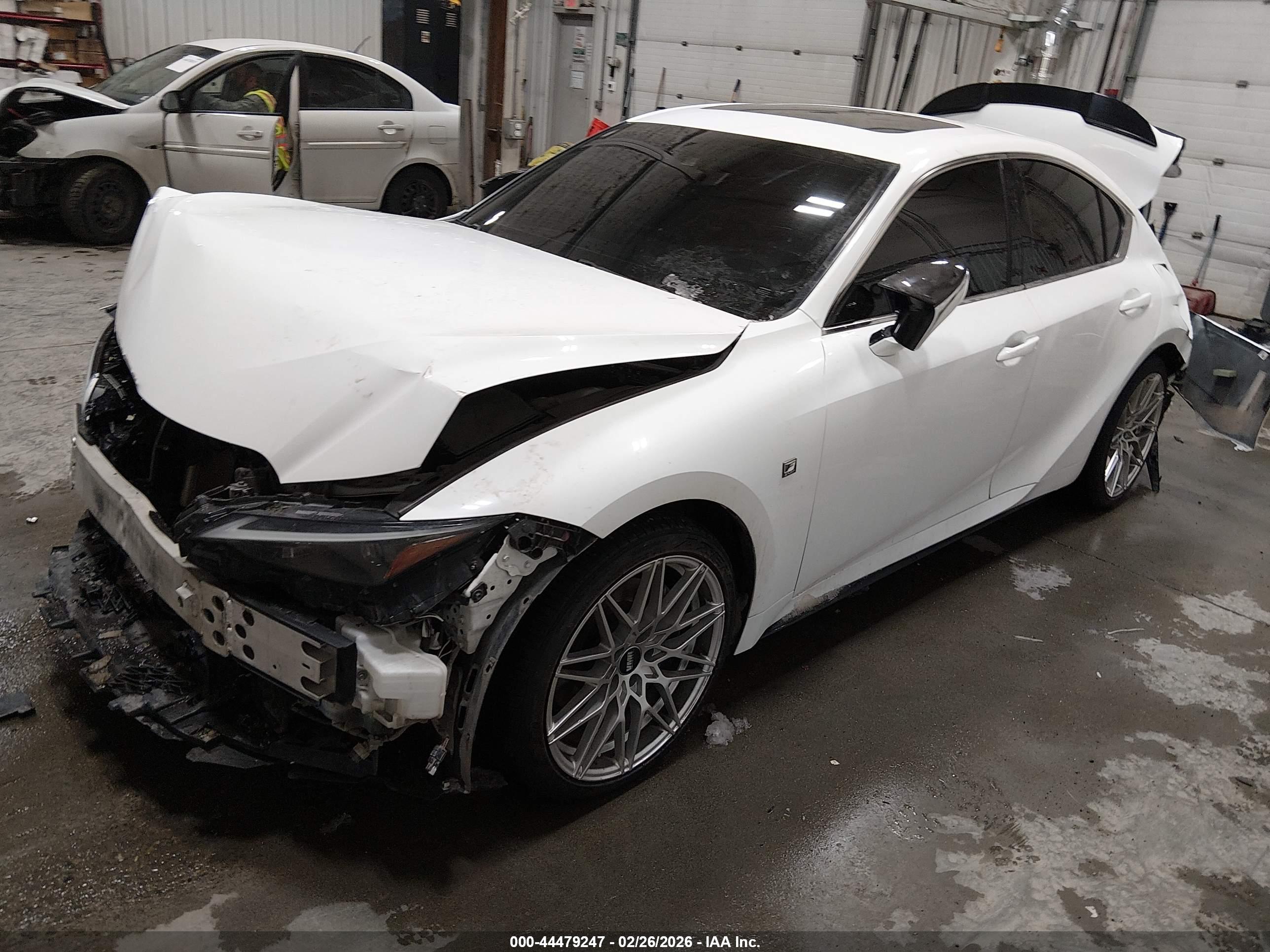 LEXUS IS image 2