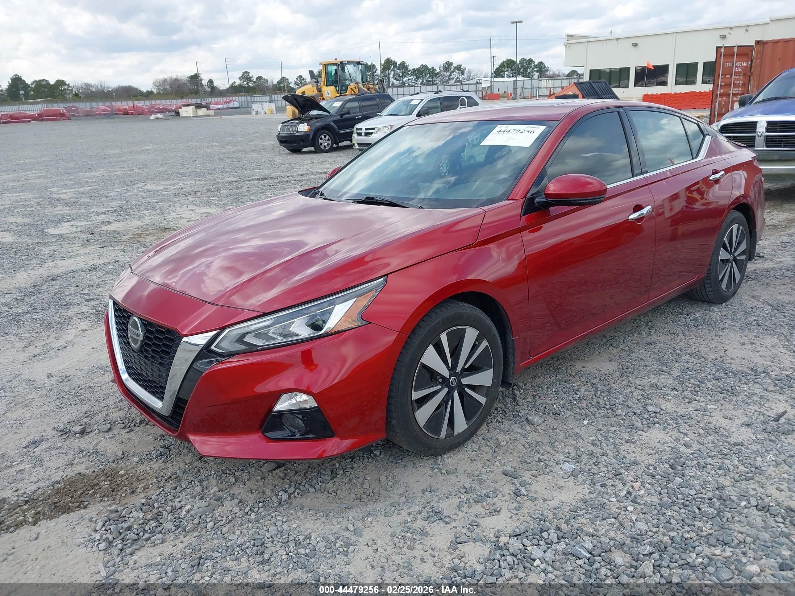NISSAN ALTIMA image 2