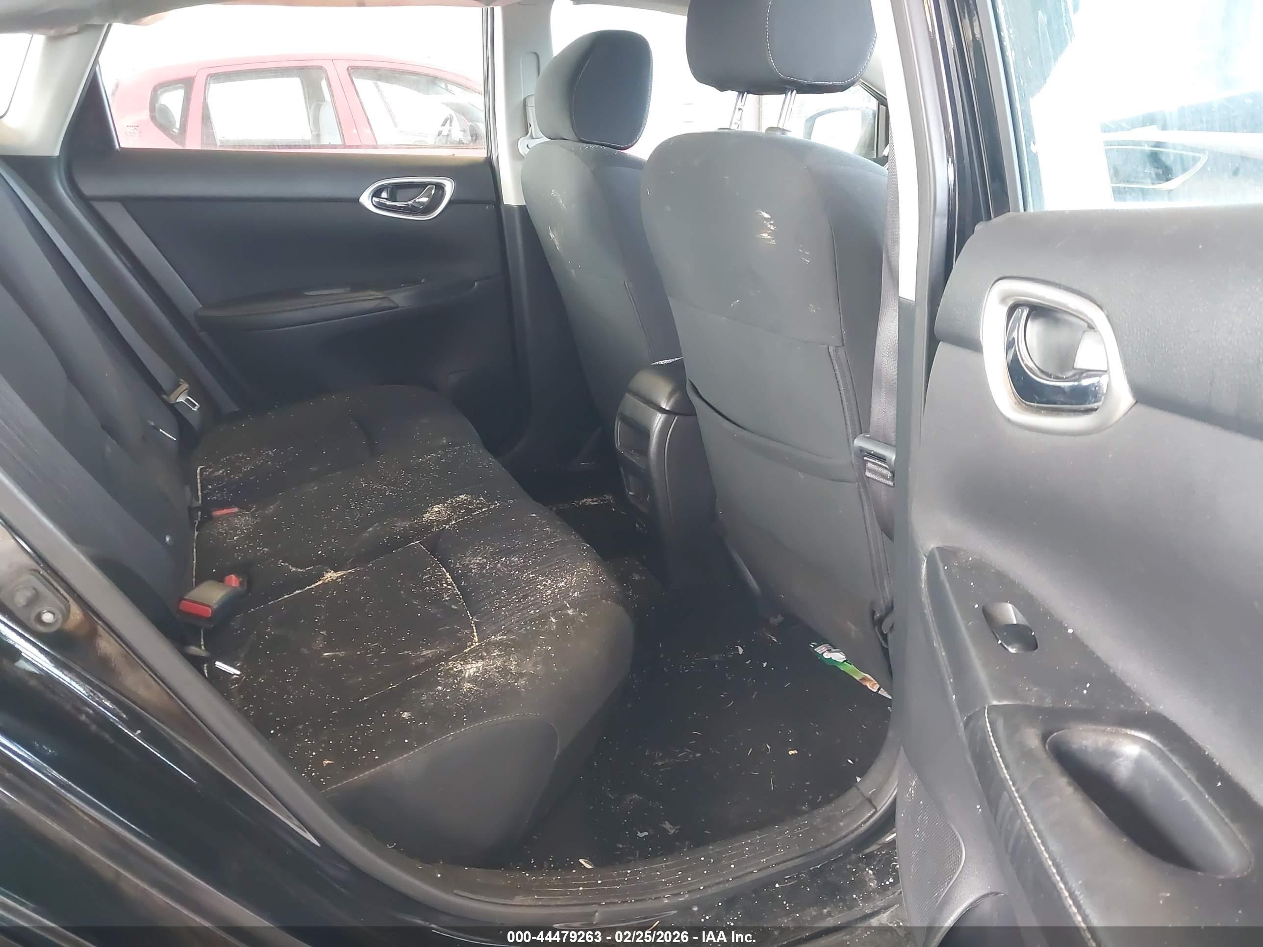 NISSAN SENTRA image 8