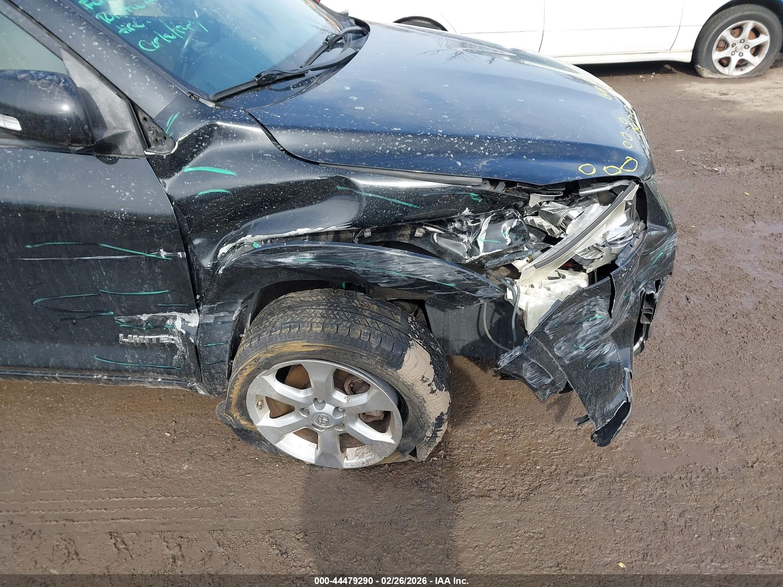 TOYOTA RAV4 image 6