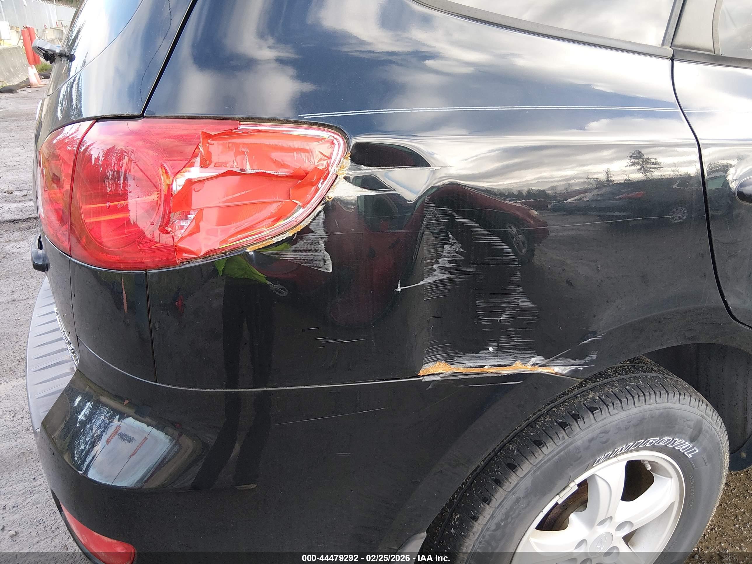 HYUNDAI SANTA image 6